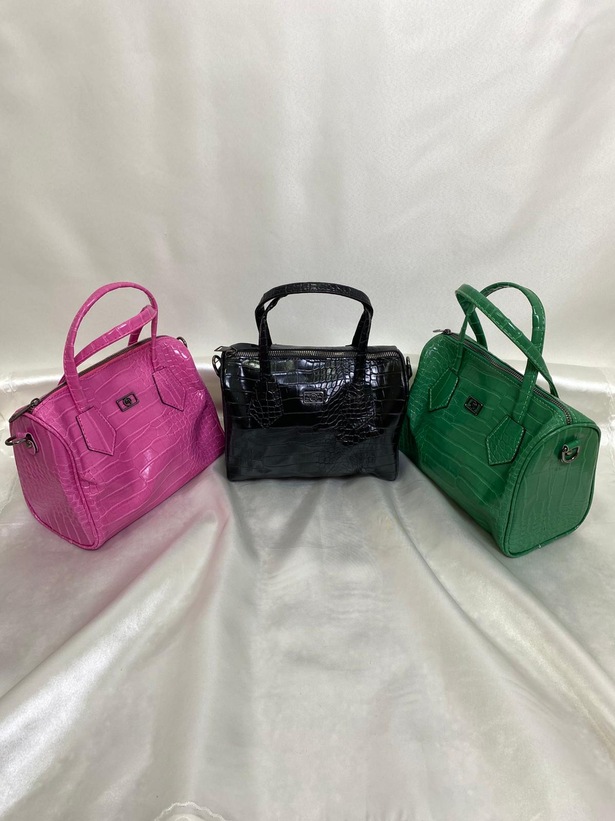 Kadın Timsah Derisi Görünümlü Gümüş Detaylı El ve Omuz Çantası