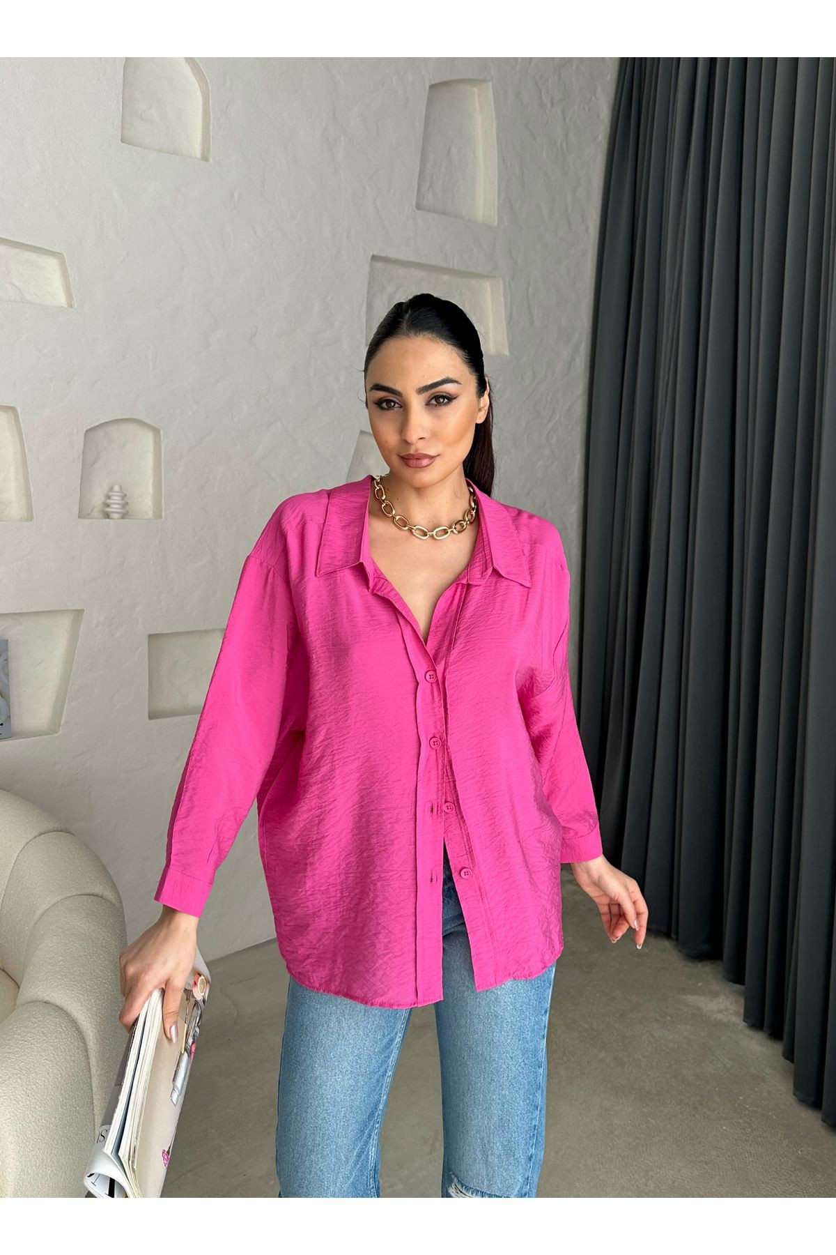 Kadın Beyaz Cepli Oversize Dokulu Salaş Keten Gömlek