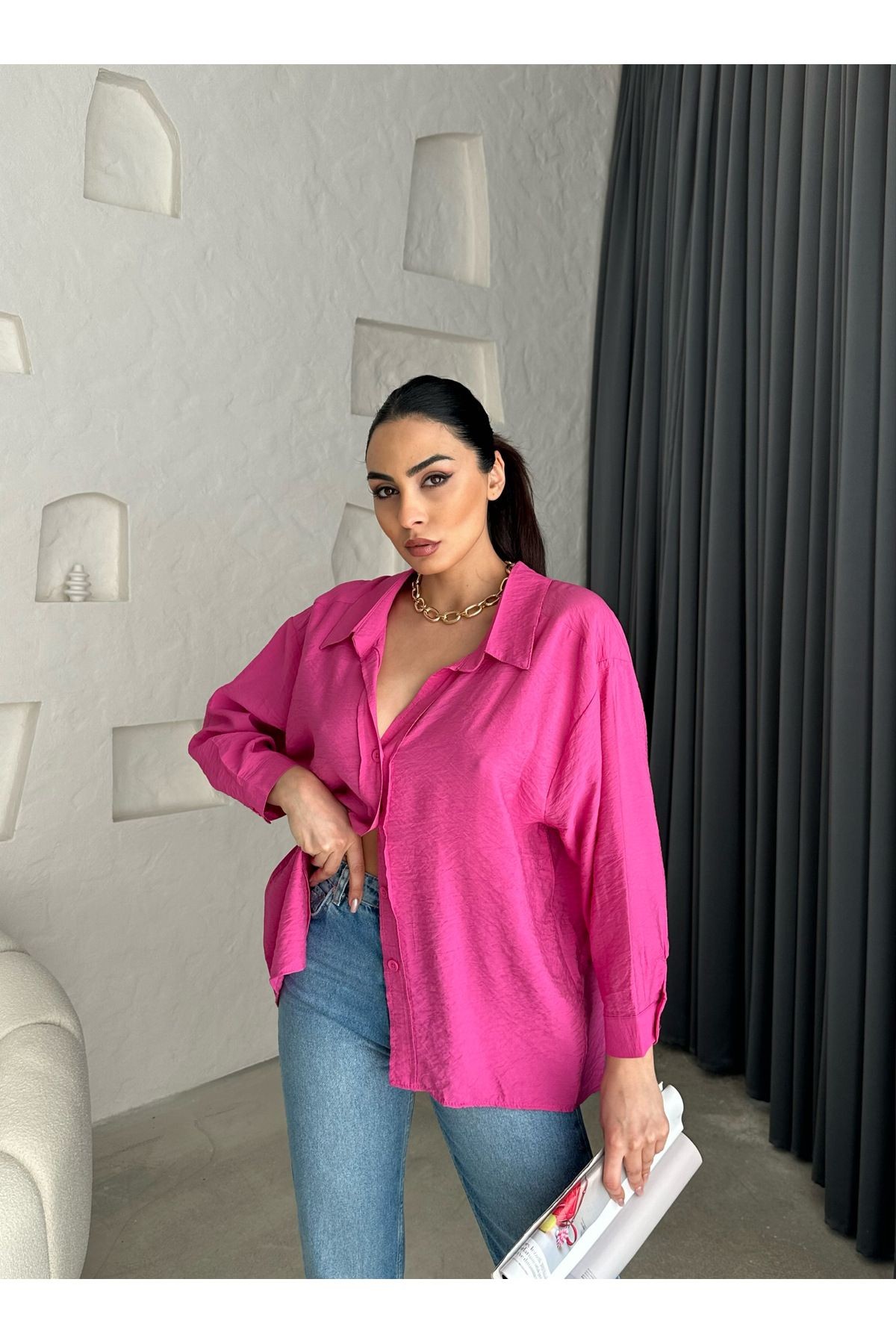 Kadın Beyaz Cepli Oversize Dokulu Salaş Keten Gömlek