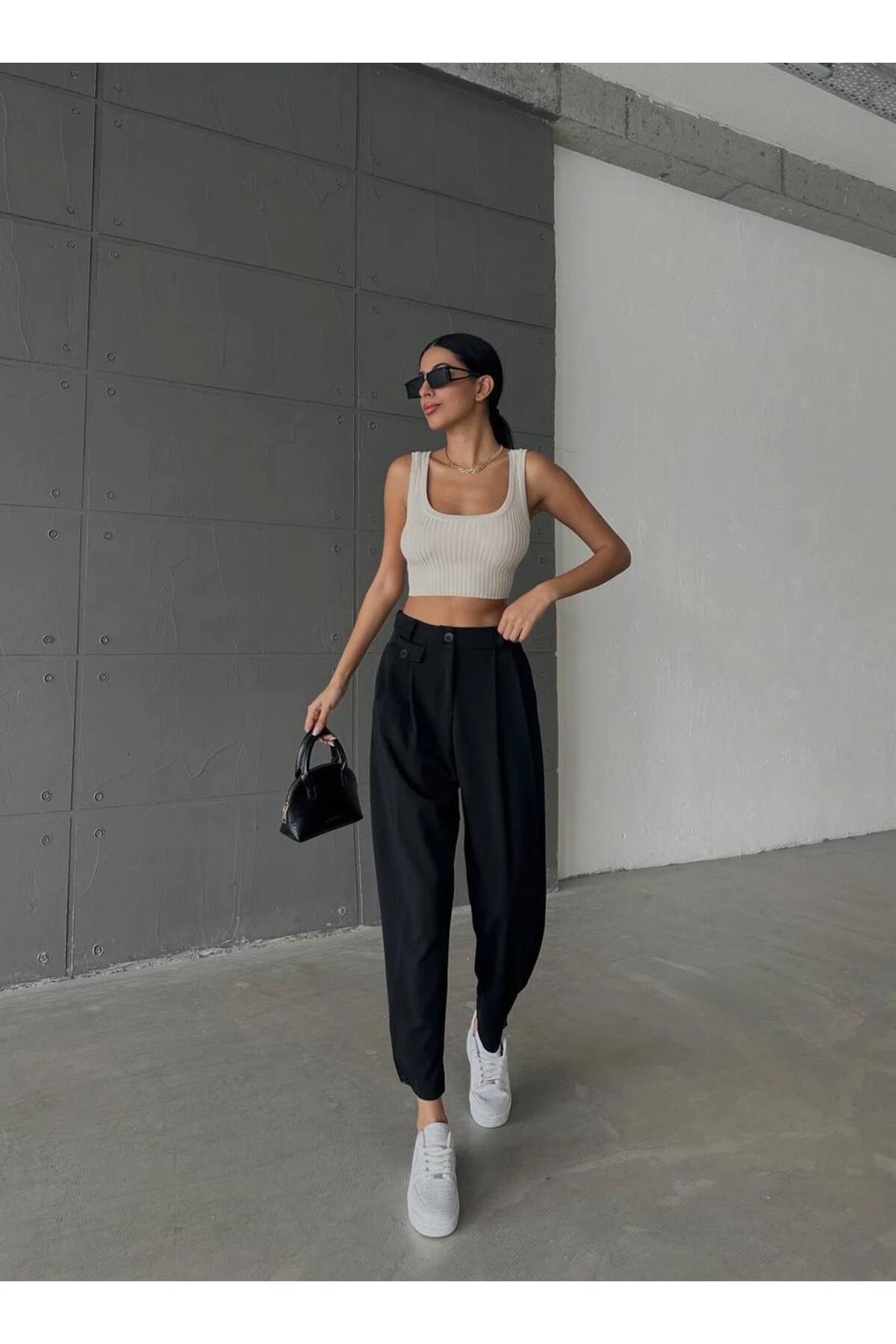 Kadın Gri Yüksek Bel Balon Model Paçası Düğme Detaylı Pantolon