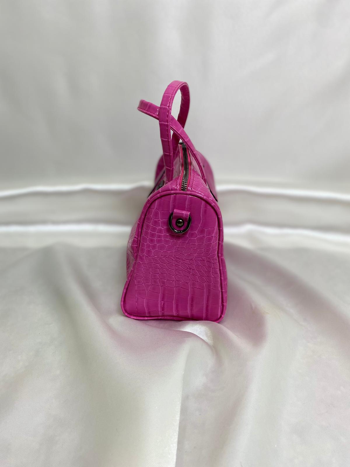 Kadın Timsah Derisi Görünümlü Gümüş Detaylı El ve Omuz Çantası