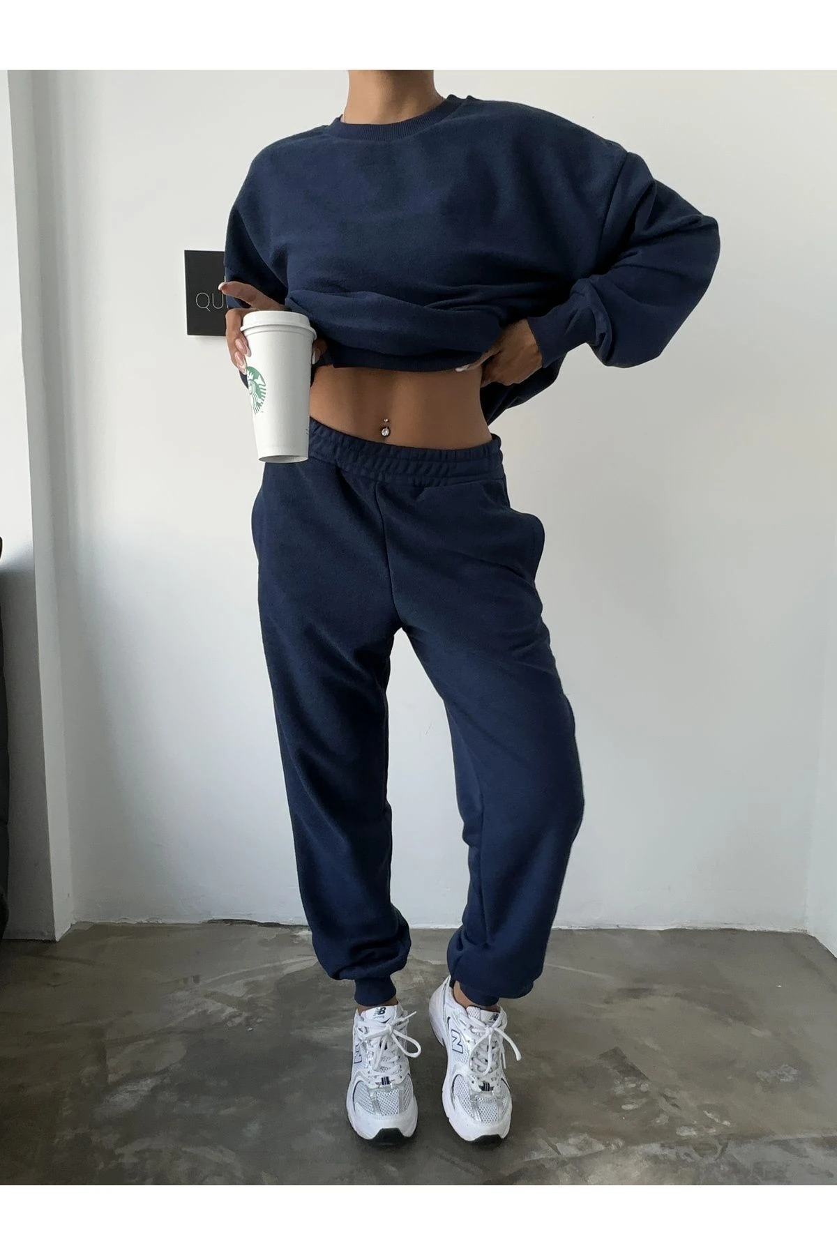 Kadın Gri Bisiklet Yaka Beli Ve Paçası Lastikli Ters Düz Dikiş Detay Oversize Alt Üst Eşofman Takımı