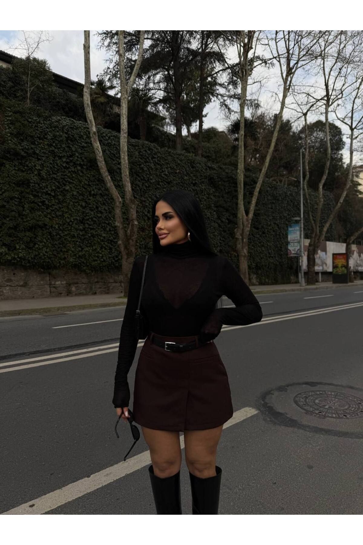 Kadın Acı Kahve Yüksek Bel Önü Cepli Kemerli Kısa Şort Etek