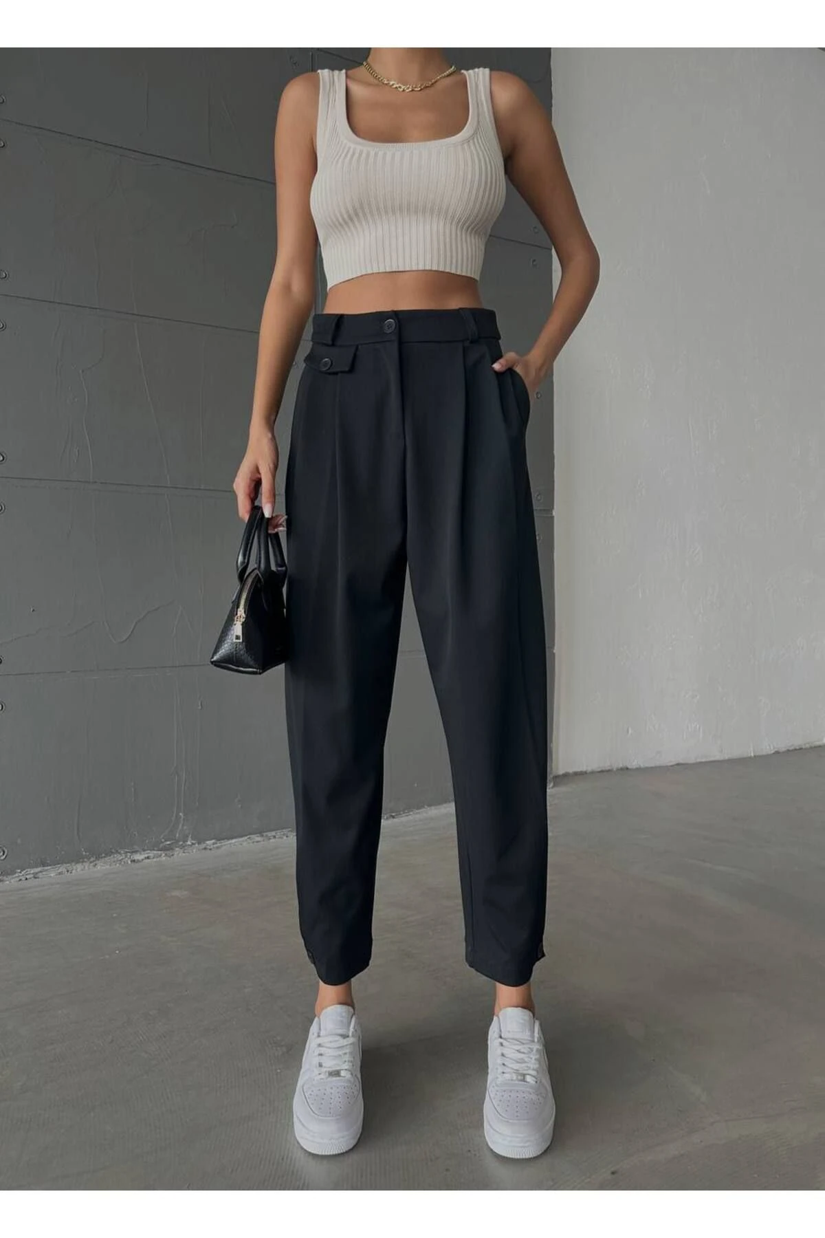 Kadın Gri Yüksek Bel Balon Model Paçası Düğme Detaylı Pantolon