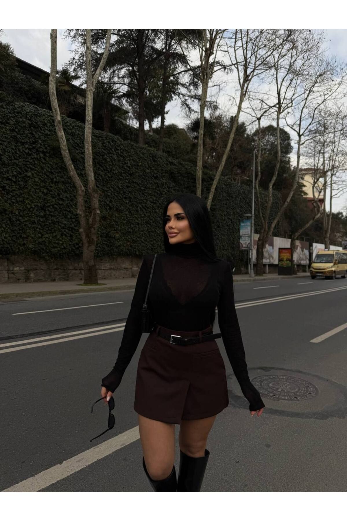 Kadın Acı Kahve Yüksek Bel Önü Cepli Kemerli Kısa Şort Etek