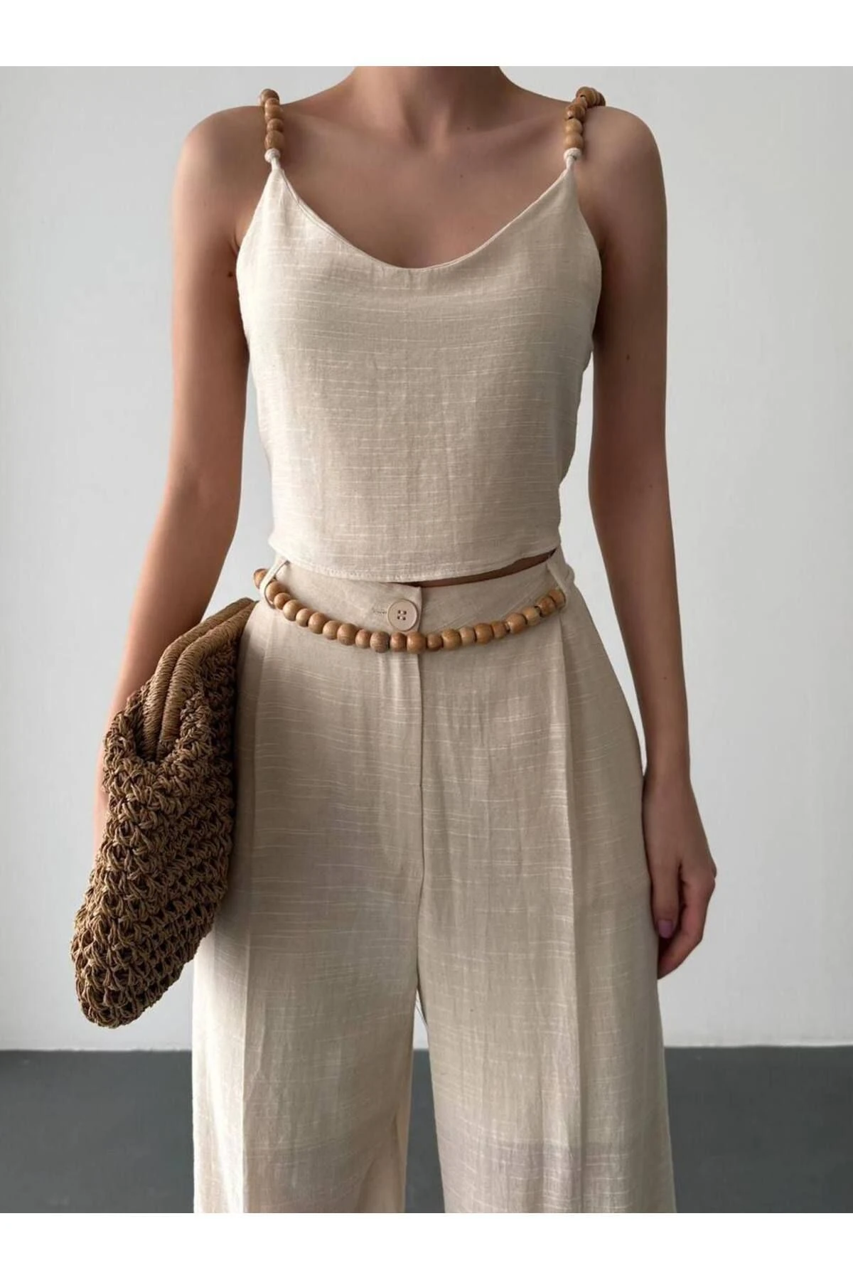Kadın Bej Askıları Boncuk Detaylı Crop Pantolon İkili Keten Takım