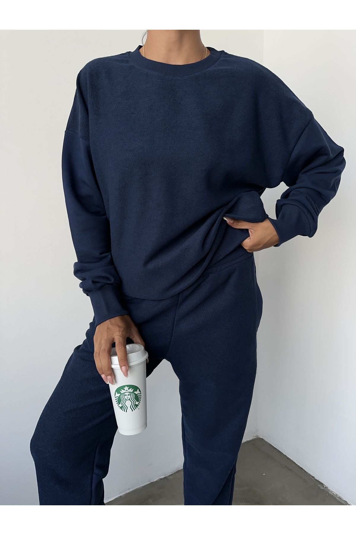 Kadın Gri Bisiklet Yaka Beli Ve Paçası Lastikli Ters Düz Dikiş Detay Oversize Alt Üst Eşofman Takımı