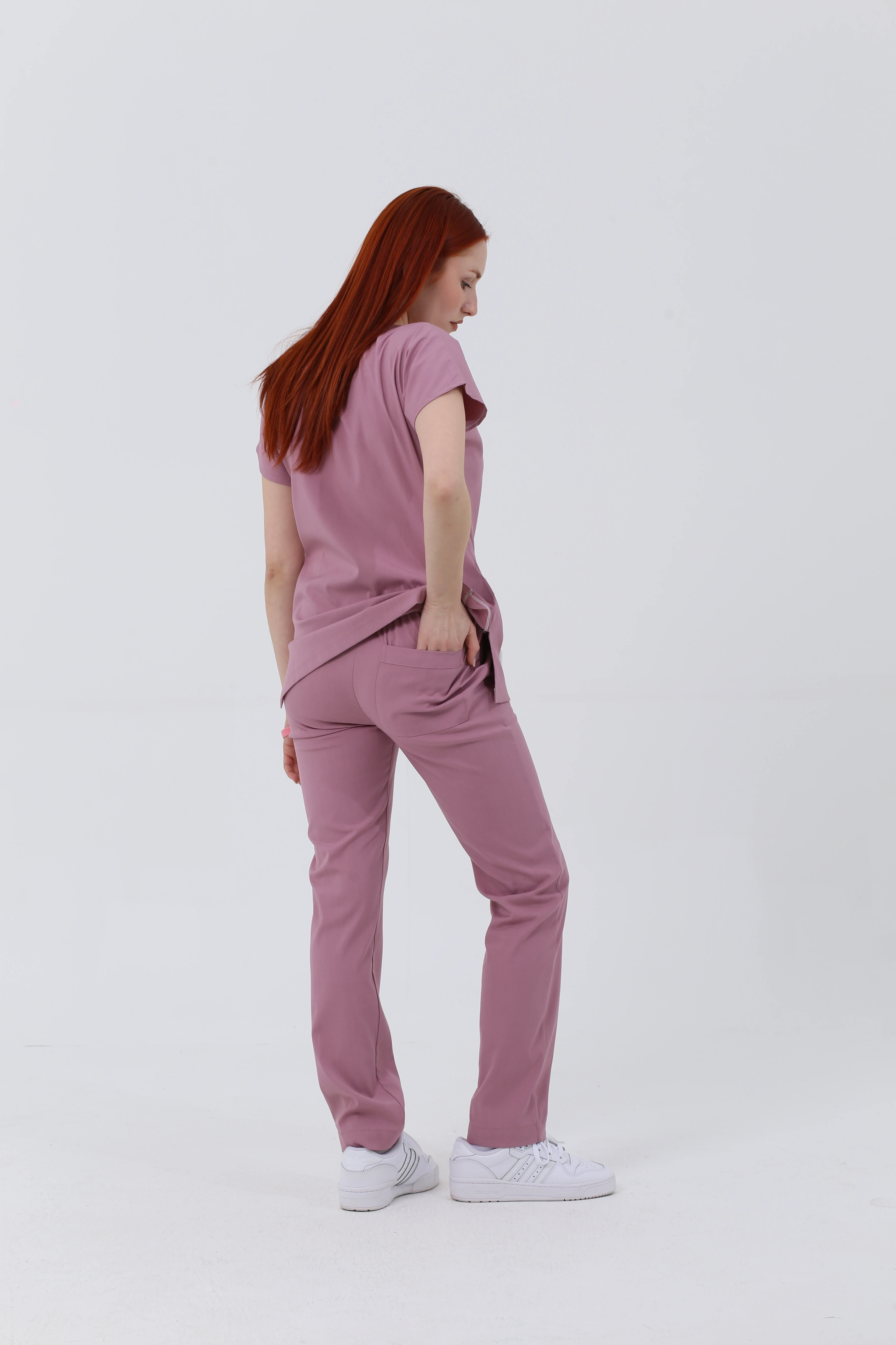 PUDRA PEMBE MAGNESİA LİKRALI TAKIM - UNISEX