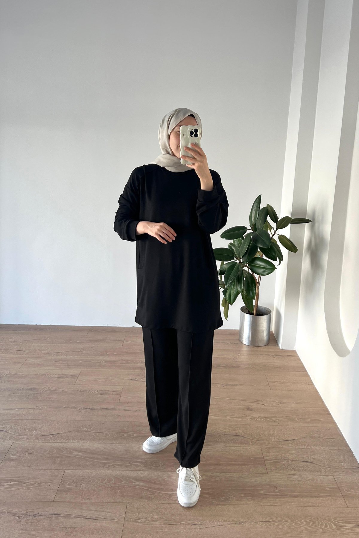 Siyah