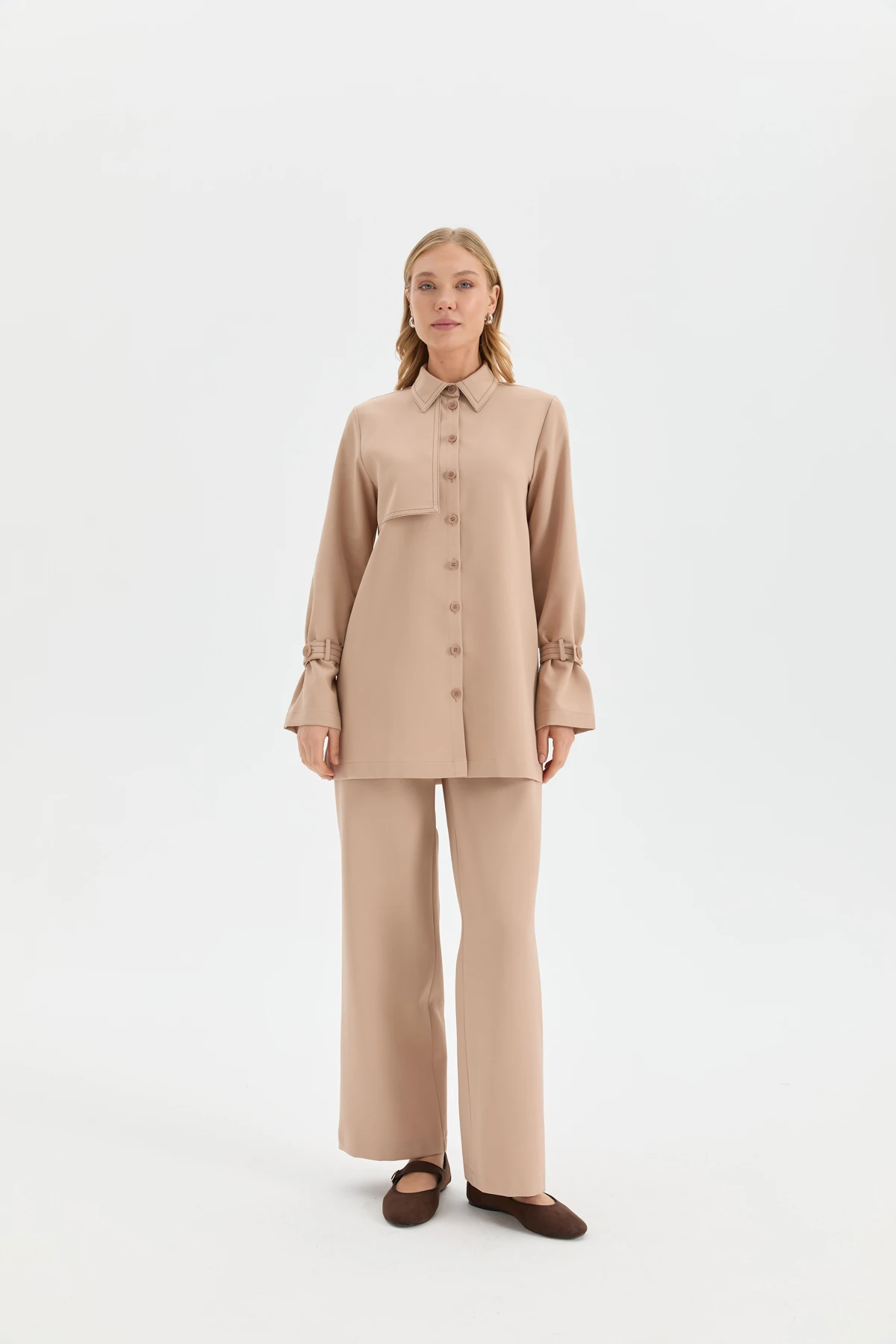 Kontrast Dikişli Takım