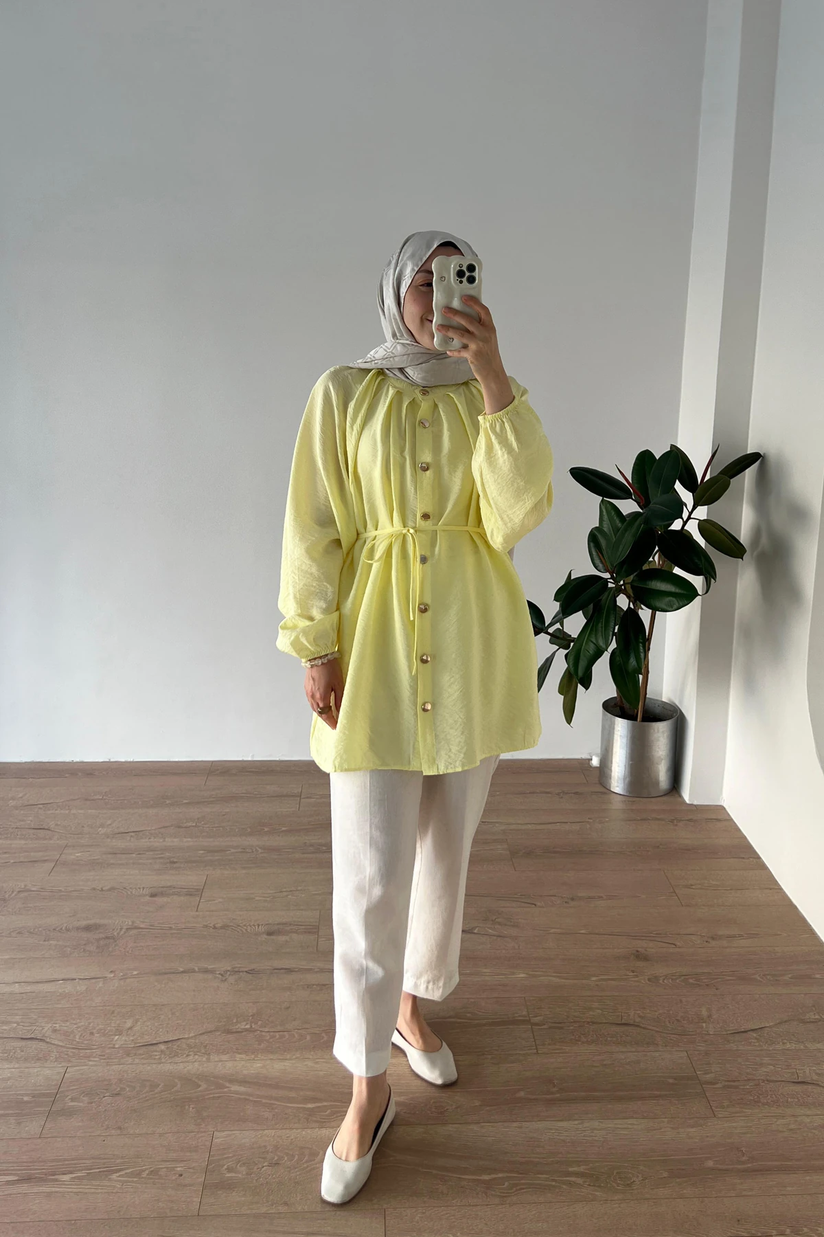 Yakası Pileli Vual Gömlek