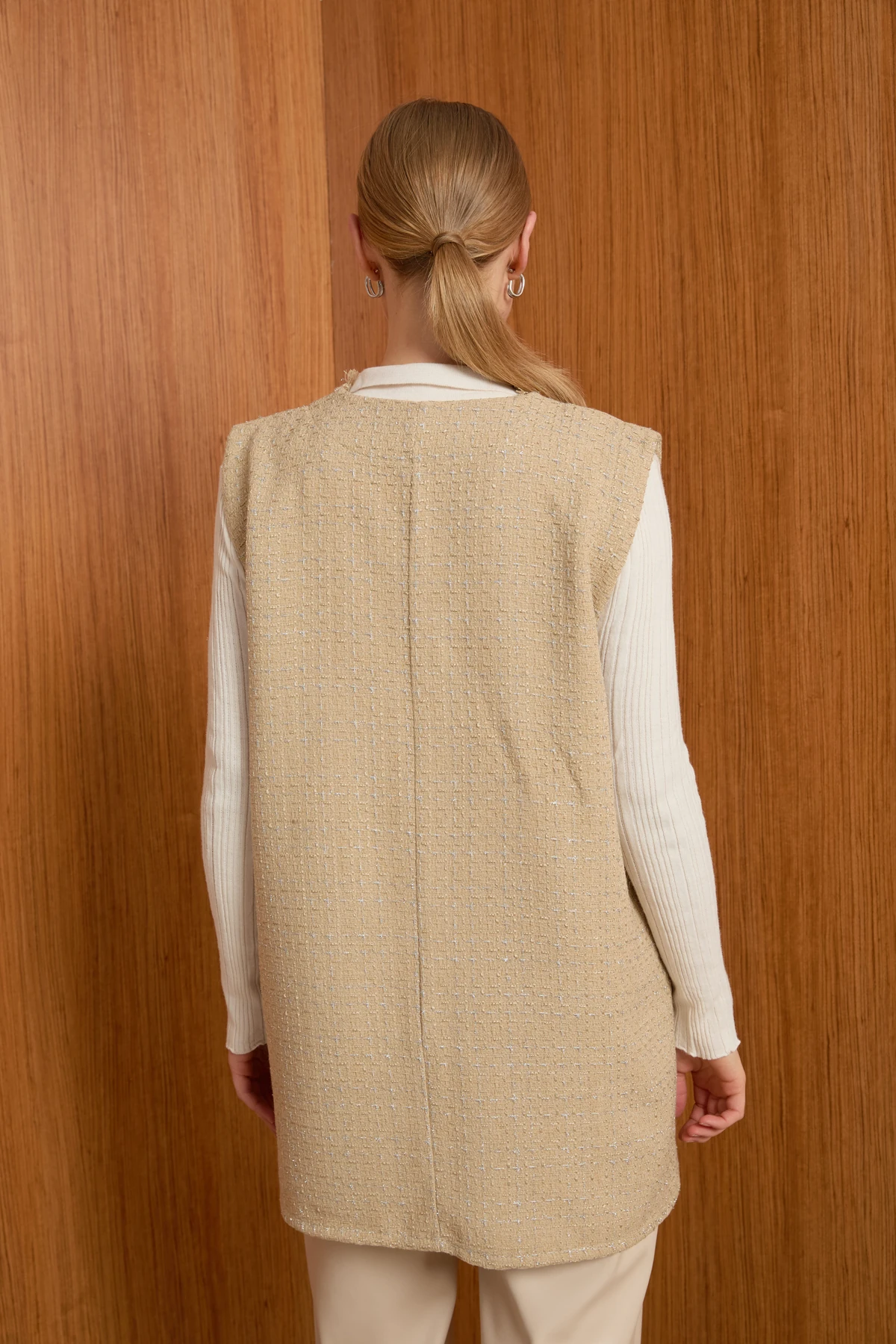 Püsküllü Tüvit Süveter