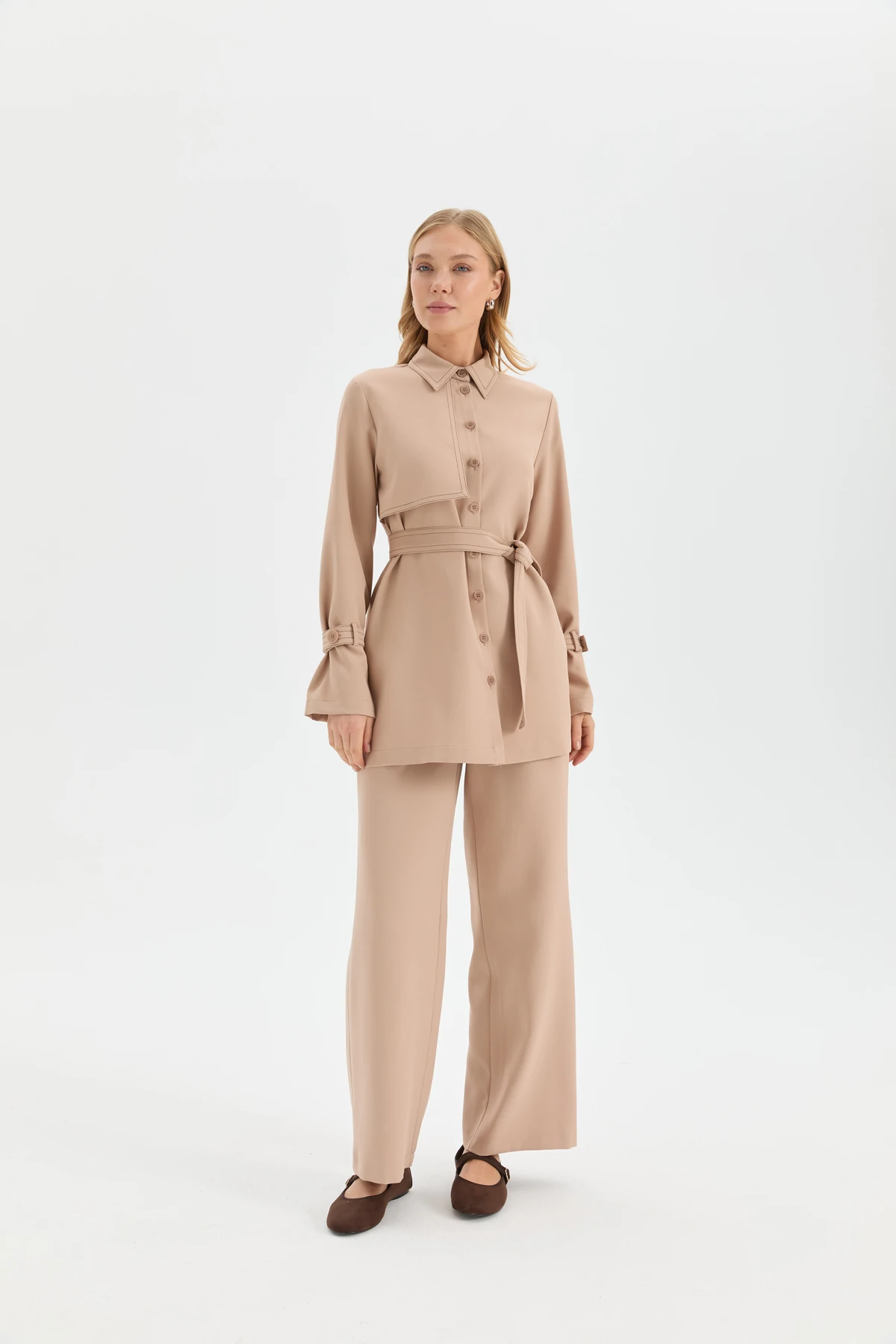 Kontrast Dikişli Takım