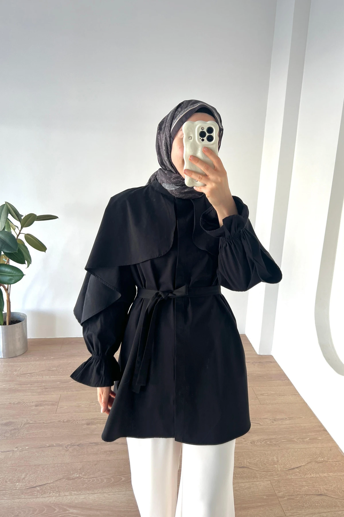 Pelerin Detaylı Gömlek