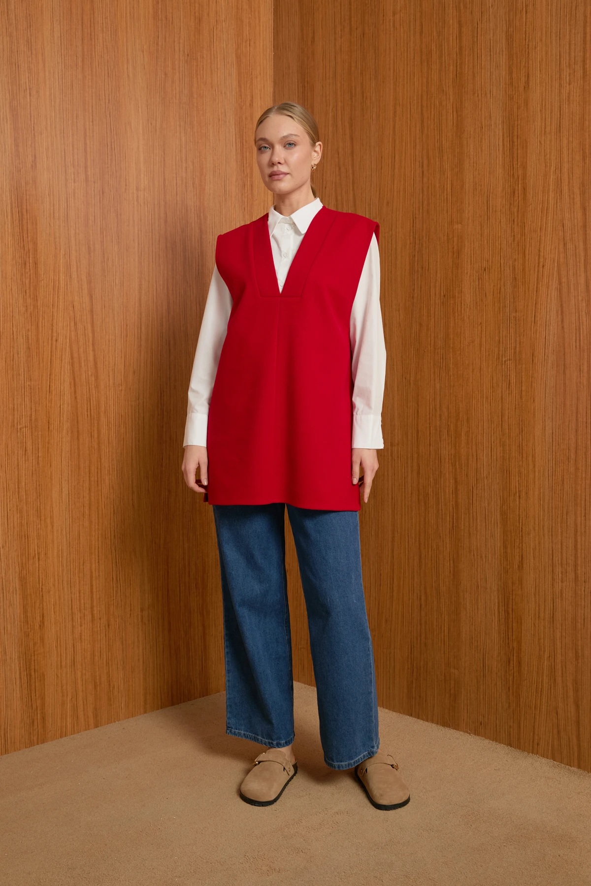 V Yaka Kaşe Süveter - Kırmızı