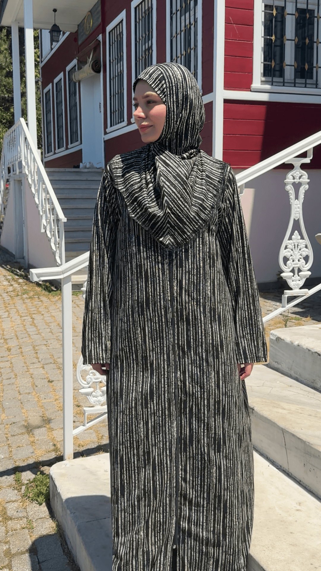 Desenli Refah Fermuarlı Hazır Şallı Pamuklu Penye Namaz Elbisesi  - Zebra Desen