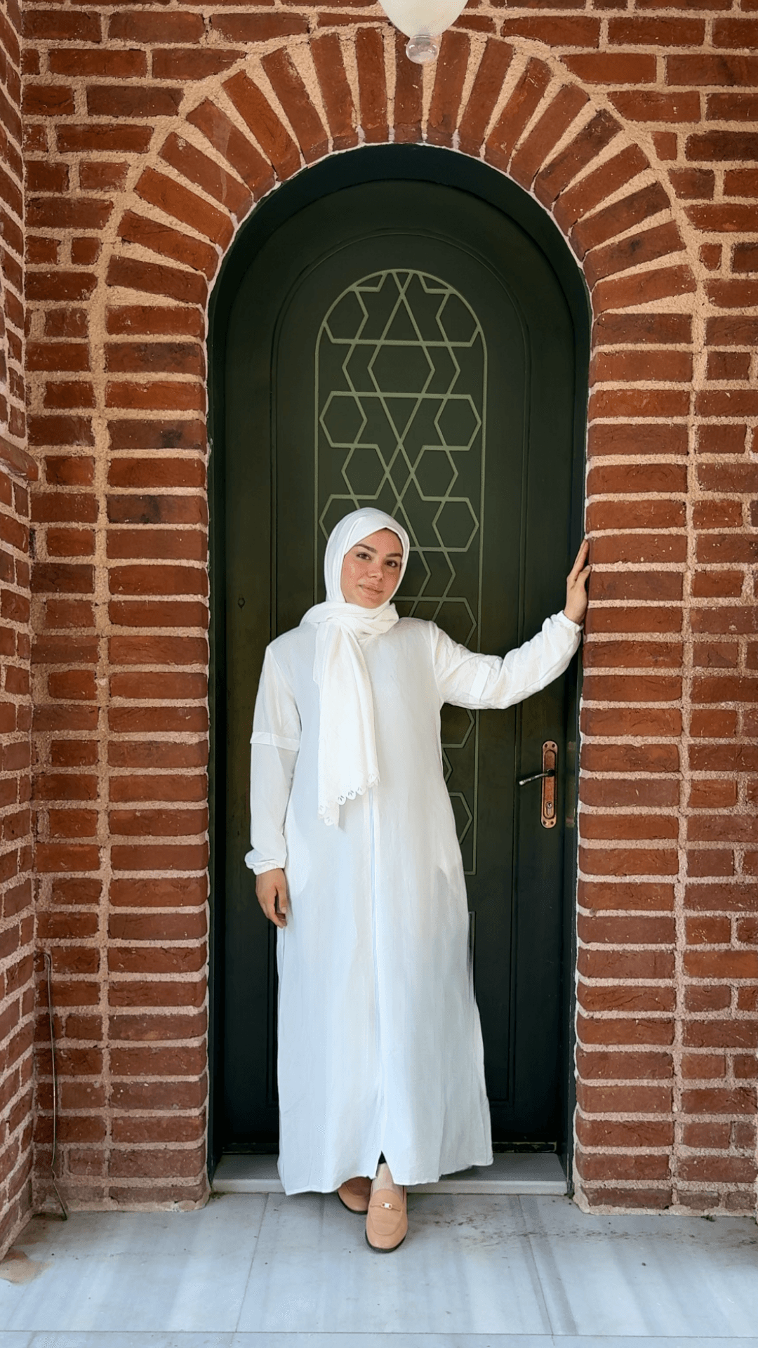Sahra Fermuarlı Uzun Şallı Pamuk Aerobin Namaz Elbisesi - Beyaz
