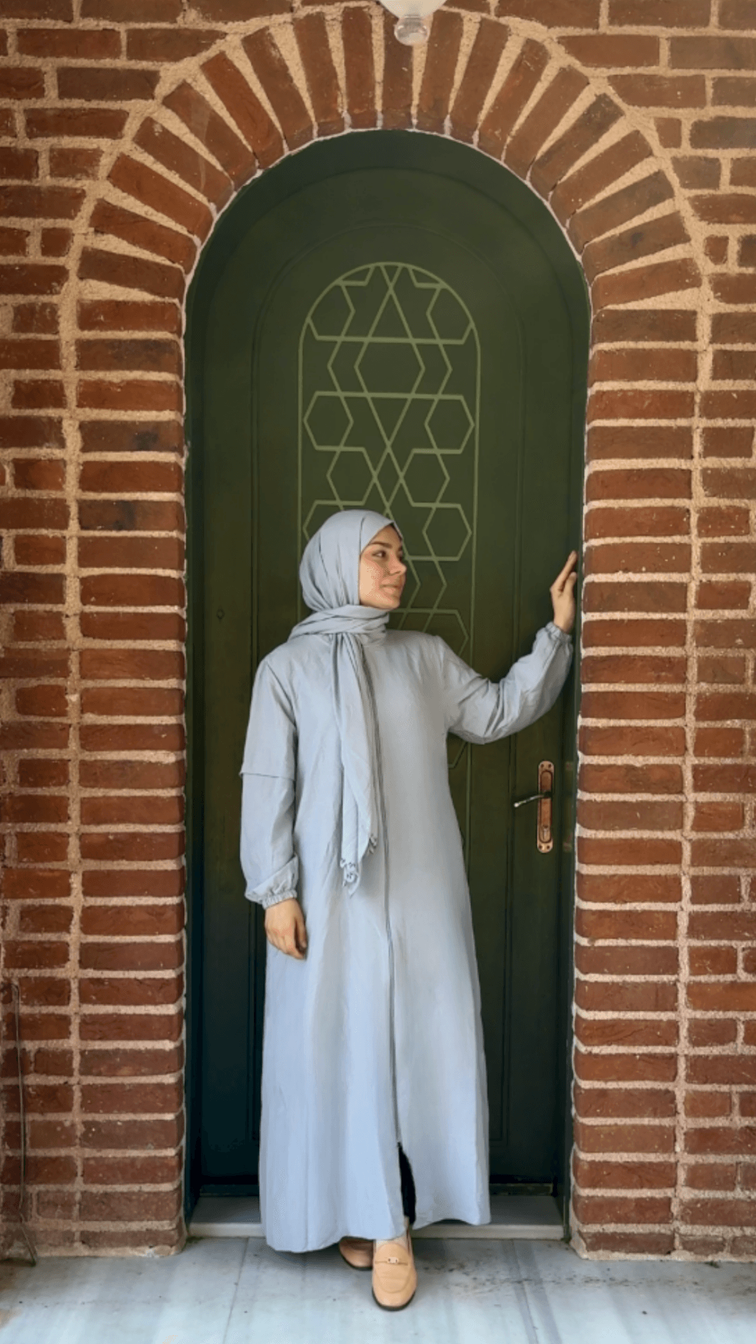 Sahra Fermuarlı Uzun Şallı Pamuk Aerobin Namaz Elbisesi - Gri