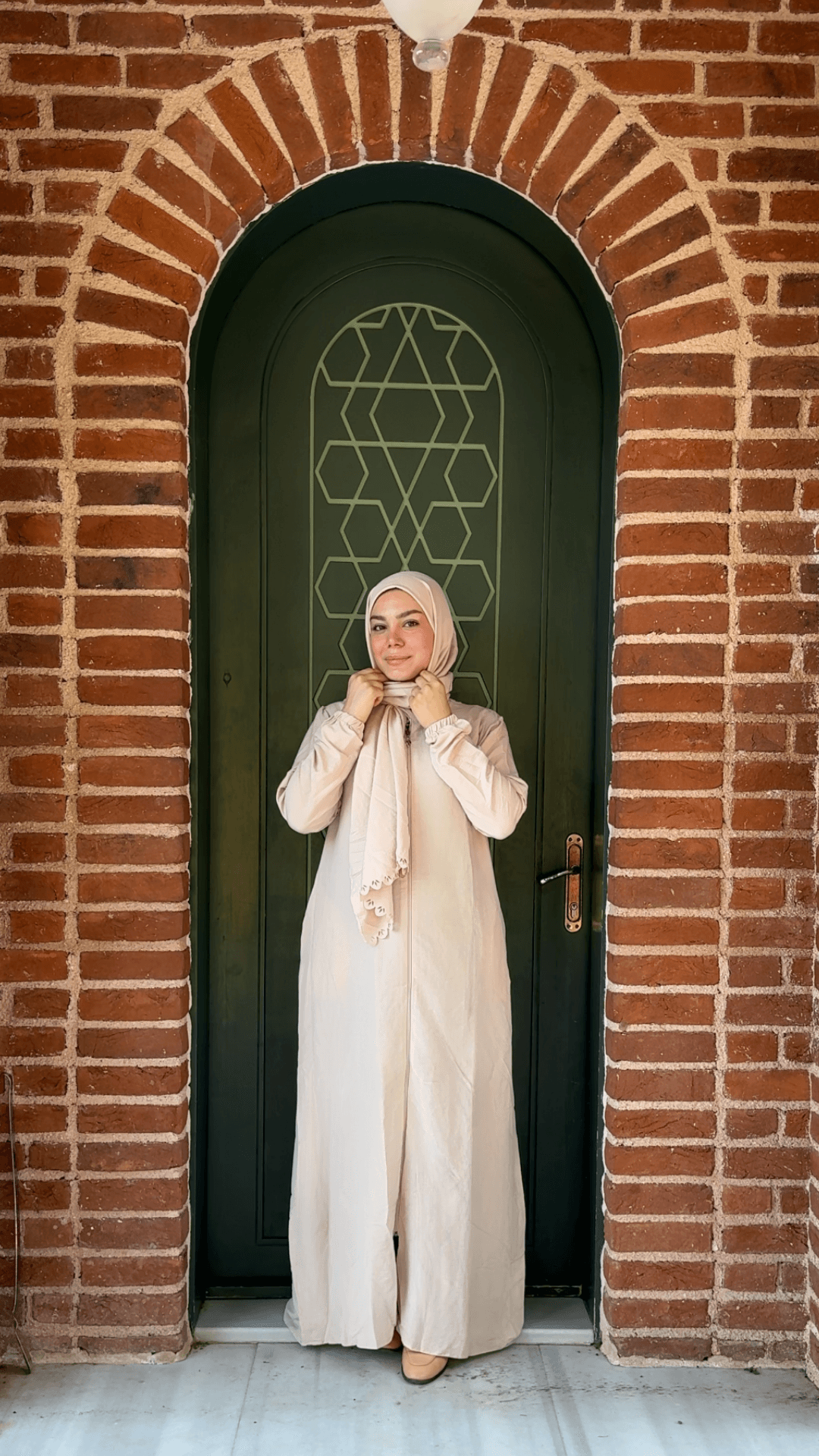 Sahra Fermuarlı Uzun Şallı Pamuk Aerobin Namaz Elbisesi - Bej