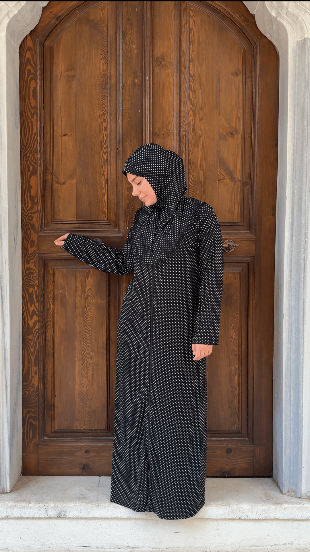 Desenli Refah Fermuarlı Hazır Şallı Pamuklu Penye Namaz Elbisesi  - Puantiyeli