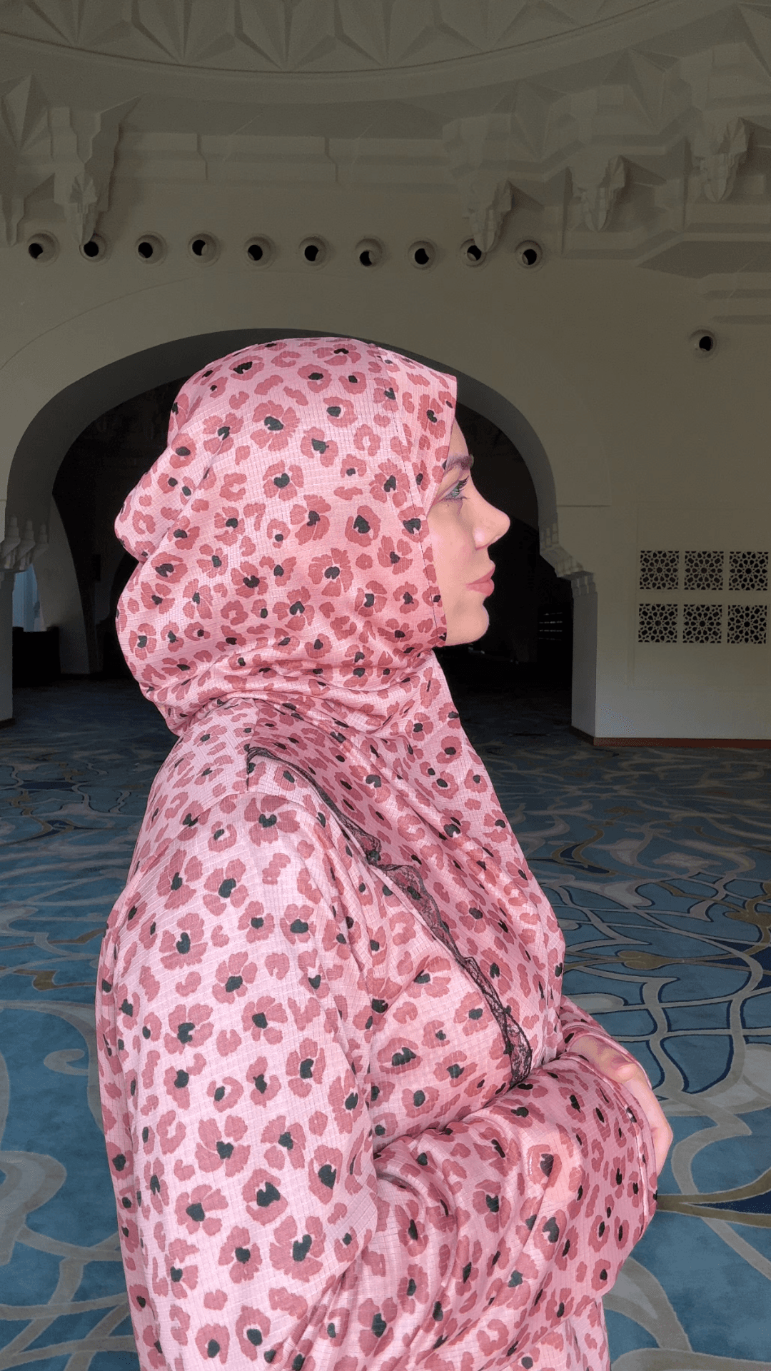 Hira Fermuarlı Hazır Şallı Helen Kumaş Namaz Elbisesi - Pembe Leopar