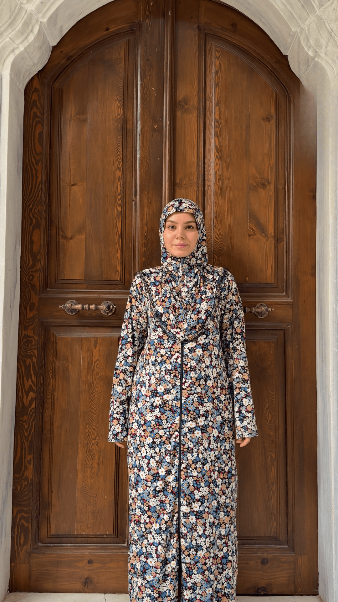 Desenli Refah Fermuarlı Hazır Şallı Pamuklu Penye Namaz Elbisesi  - Mavi Bahar