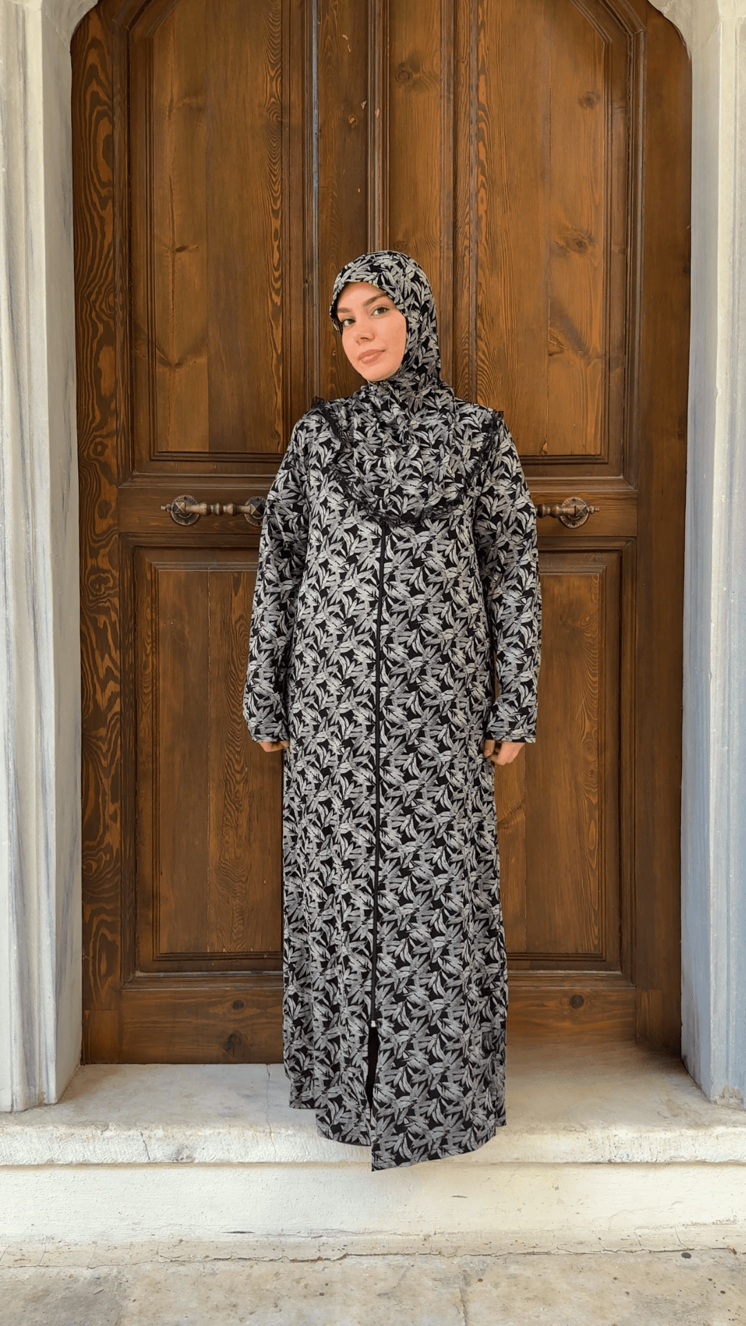 Desenli Refah Fermuarlı Hazır Şallı Pamuklu Penye Namaz Elbisesi 