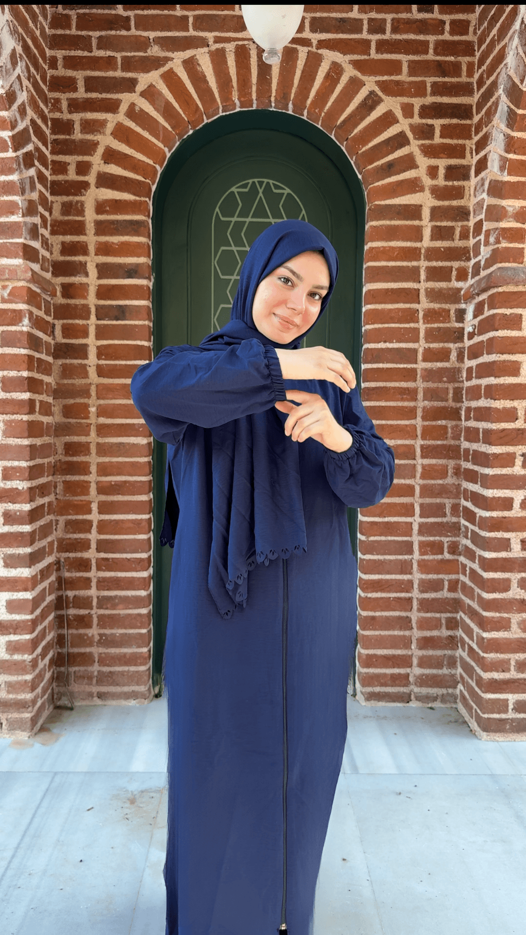 Sahra Fermuarlı Uzun Şallı Pamuk Aerobin Namaz Elbisesi - Lacivert