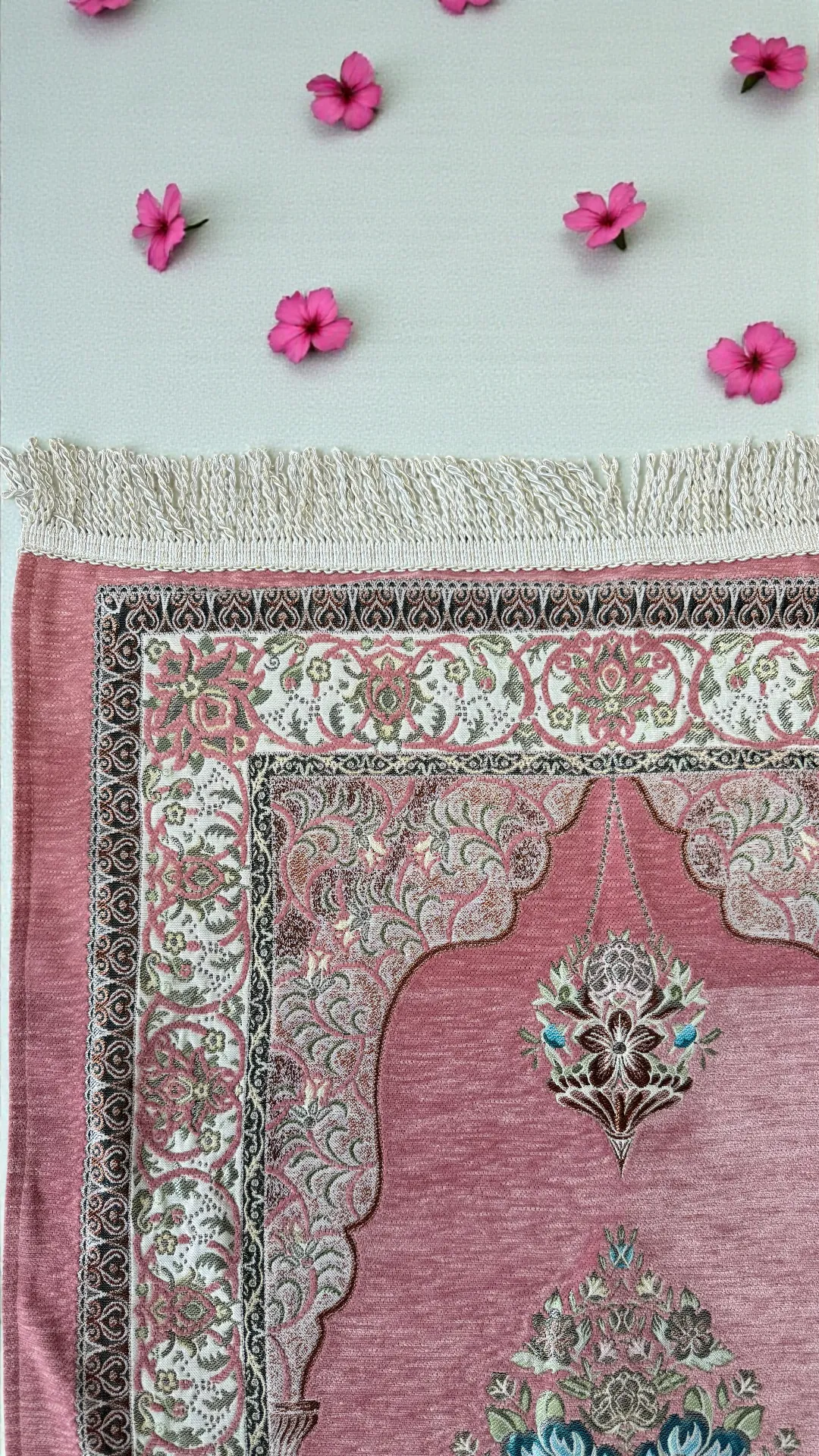 Gül Şönil Seccade