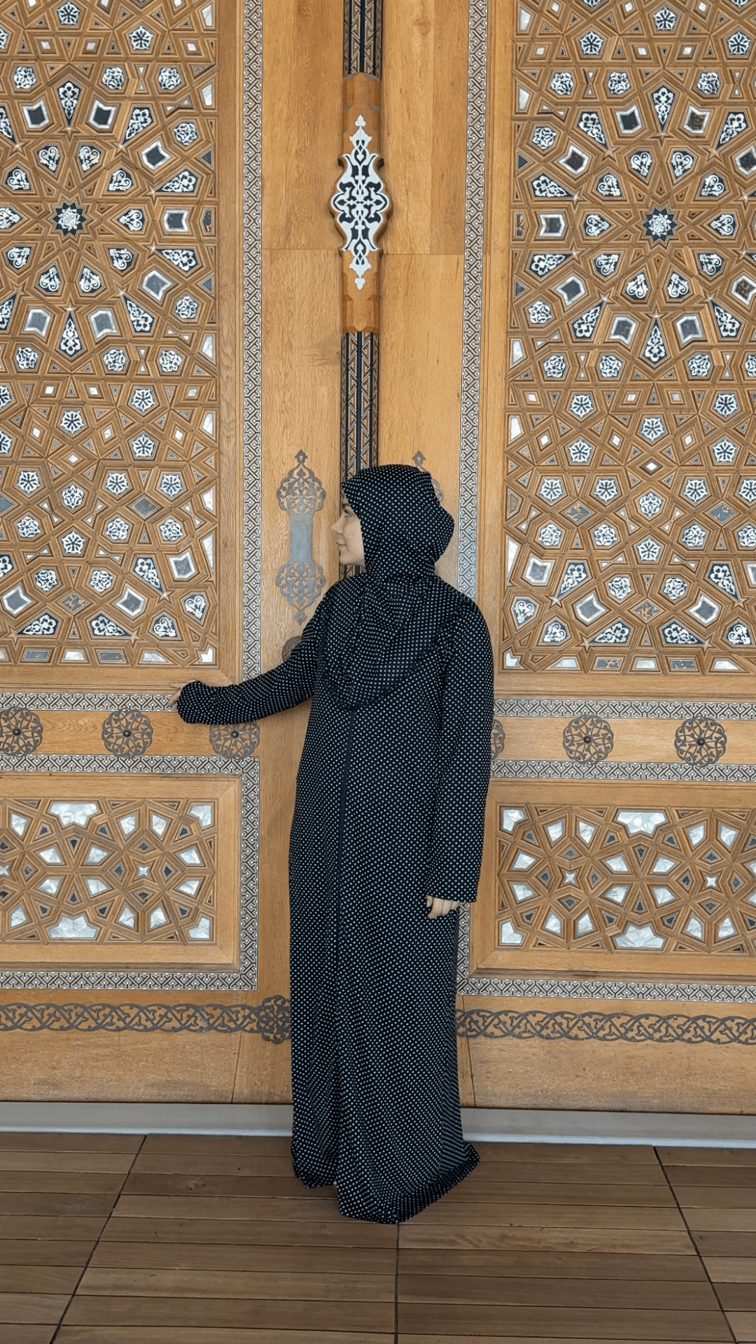 Desenli Refah Fermuarlı Hazır Şallı Pamuklu Penye Namaz Elbisesi  - Puantiyeli