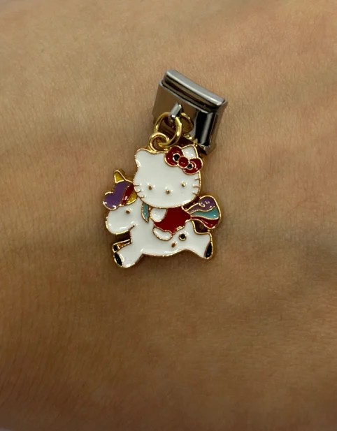 Sallantılı Unicorn Üstünde Hellokitty Nomi Charm