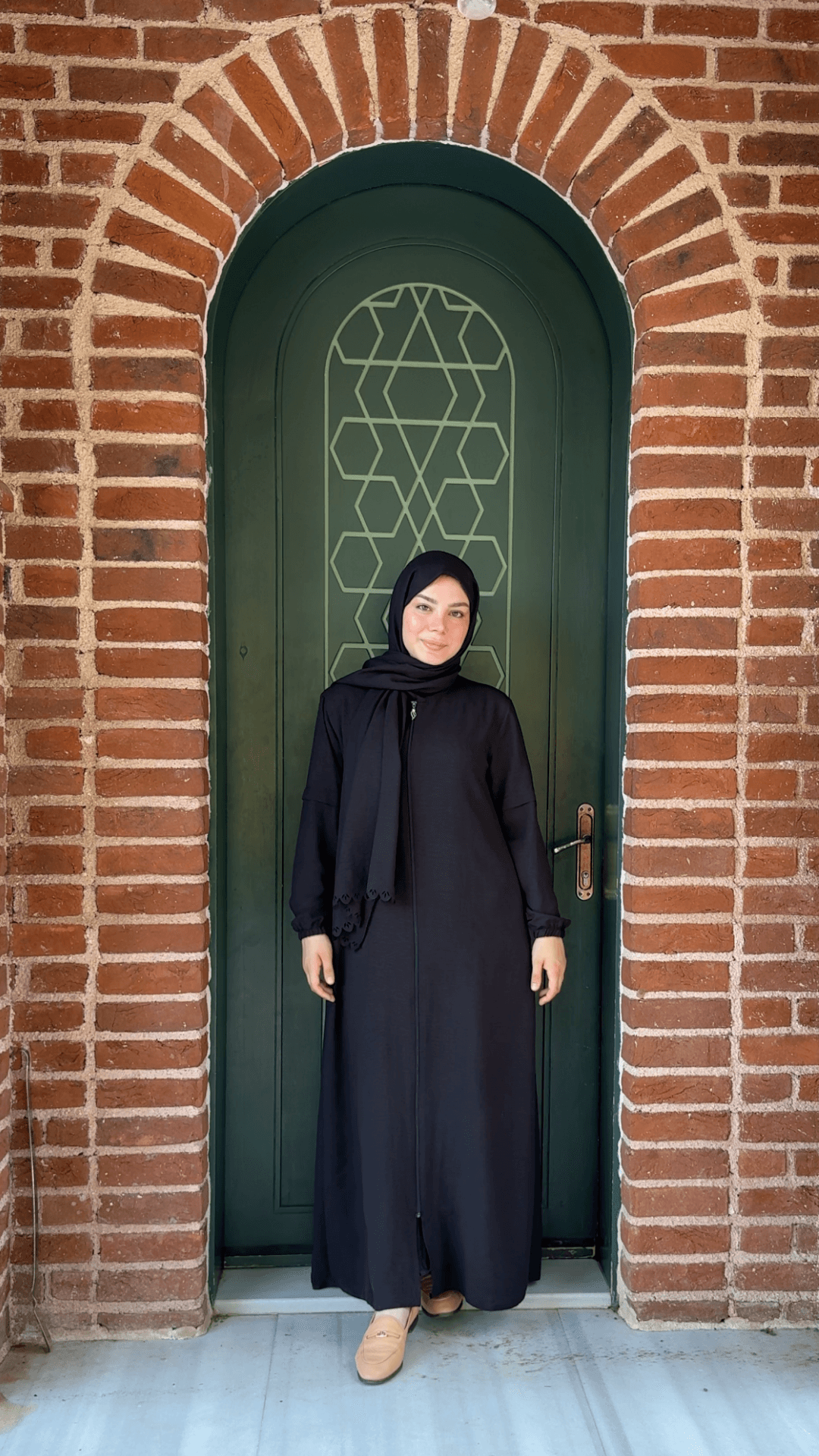 Sahra Fermuarlı Uzun Şallı Pamuk Aerobin Namaz Elbisesi - Siyah