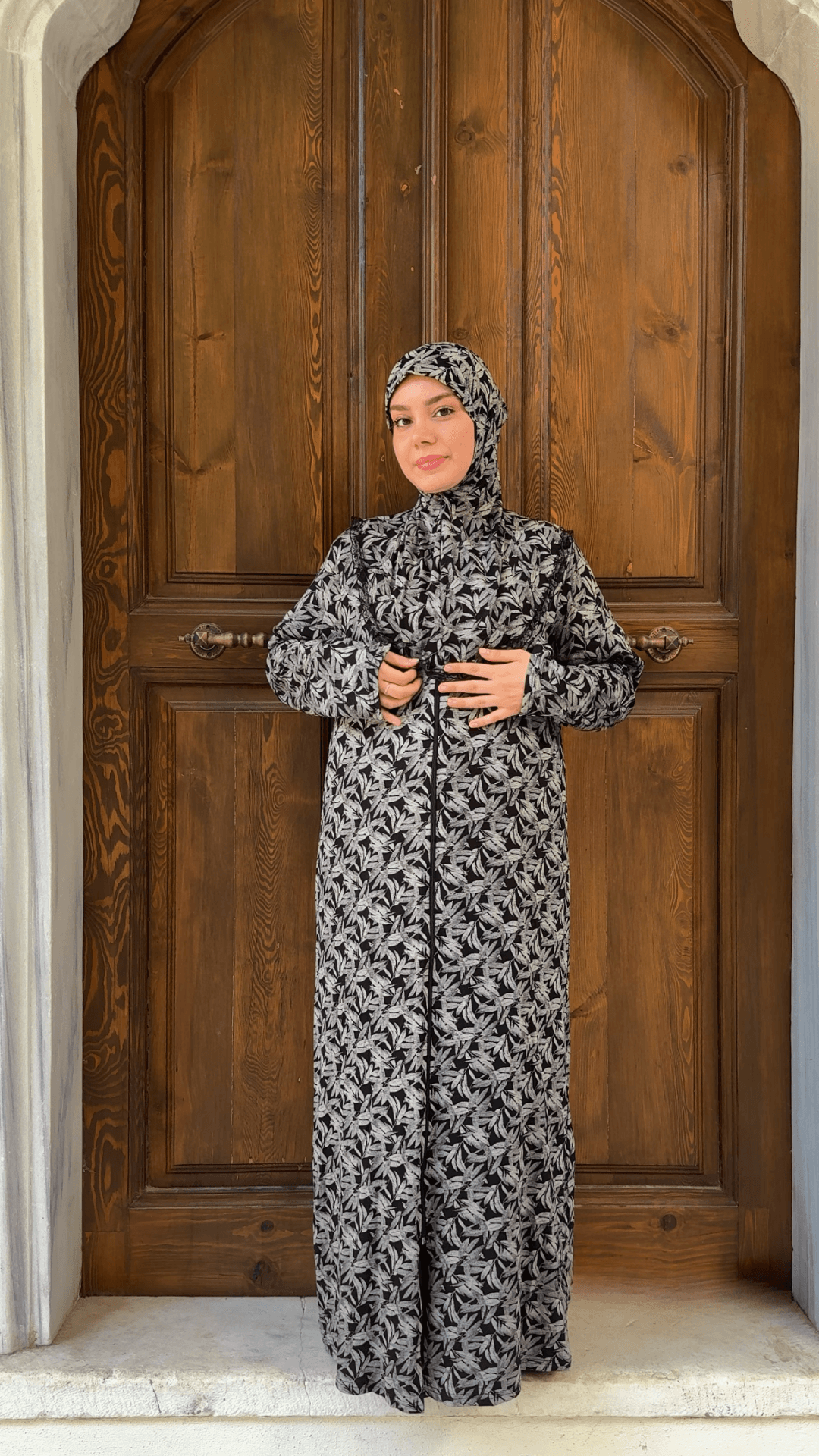 Desenli Refah Fermuarlı Hazır Şallı Pamuklu Penye Namaz Elbisesi 