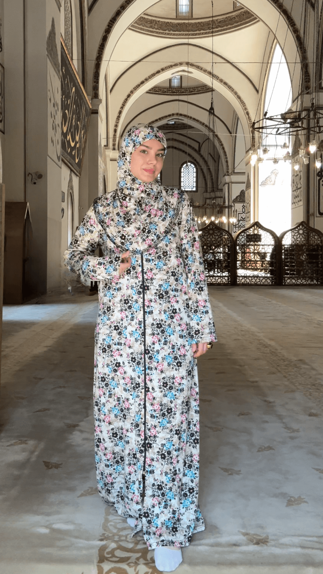 Desenli Refah Fermuarlı Hazır Şallı Pamuklu Penye Namaz Elbisesi  - Çiçekli Desen