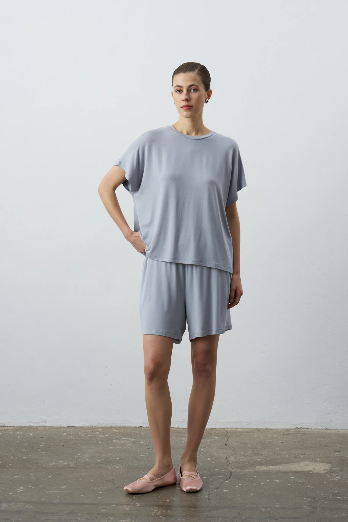 KATE KISA KOLLU BASİC TSHİRT