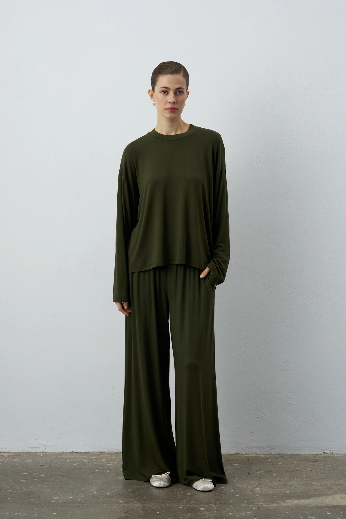 BELLA UZUN KOLLU KISA FORM BLUZ - Haki