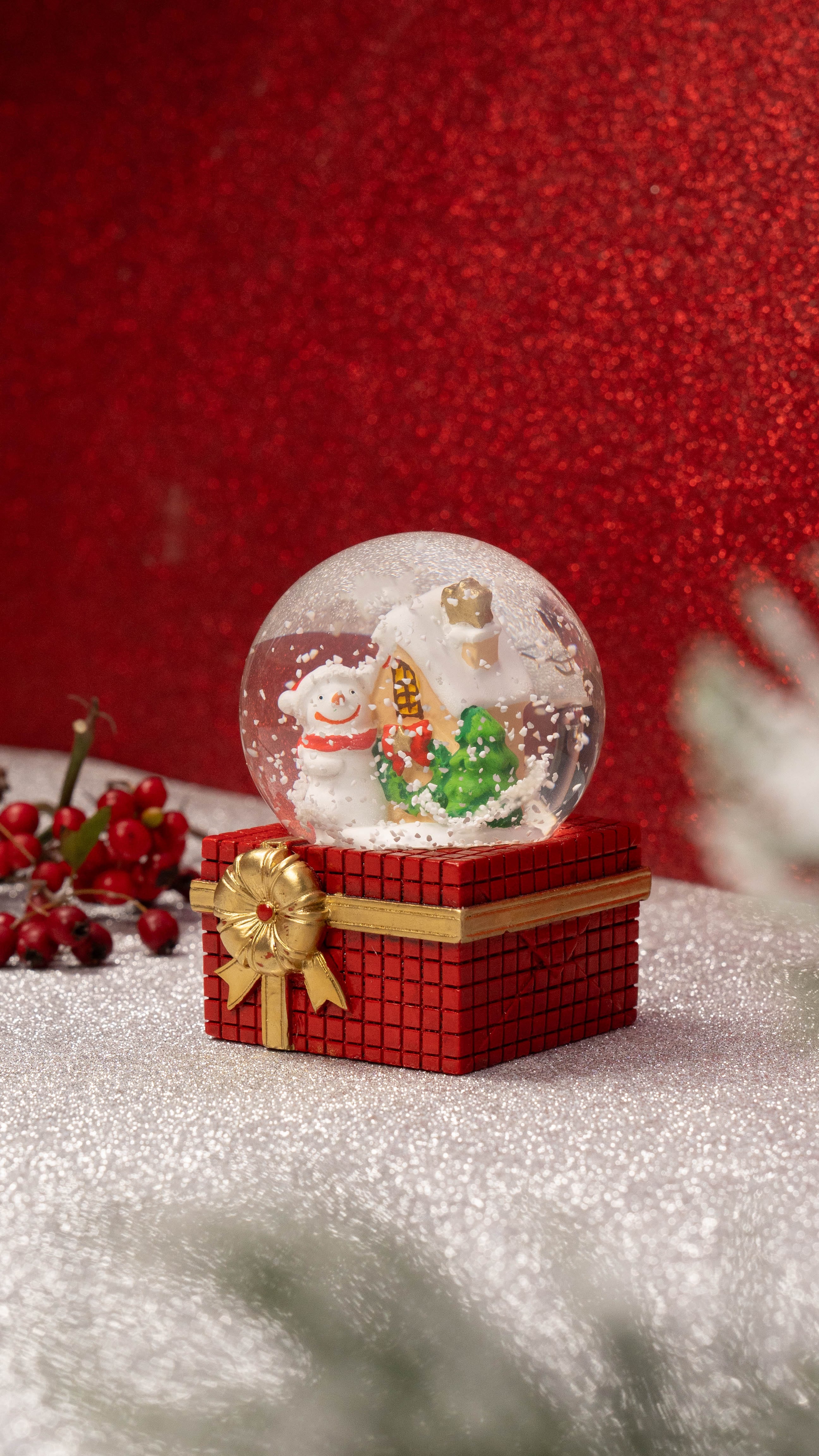 Taros Orta Boy Hediye Fiyonklu Yılbaşı Işıklı Kar Küresi (9425) 1 Adet