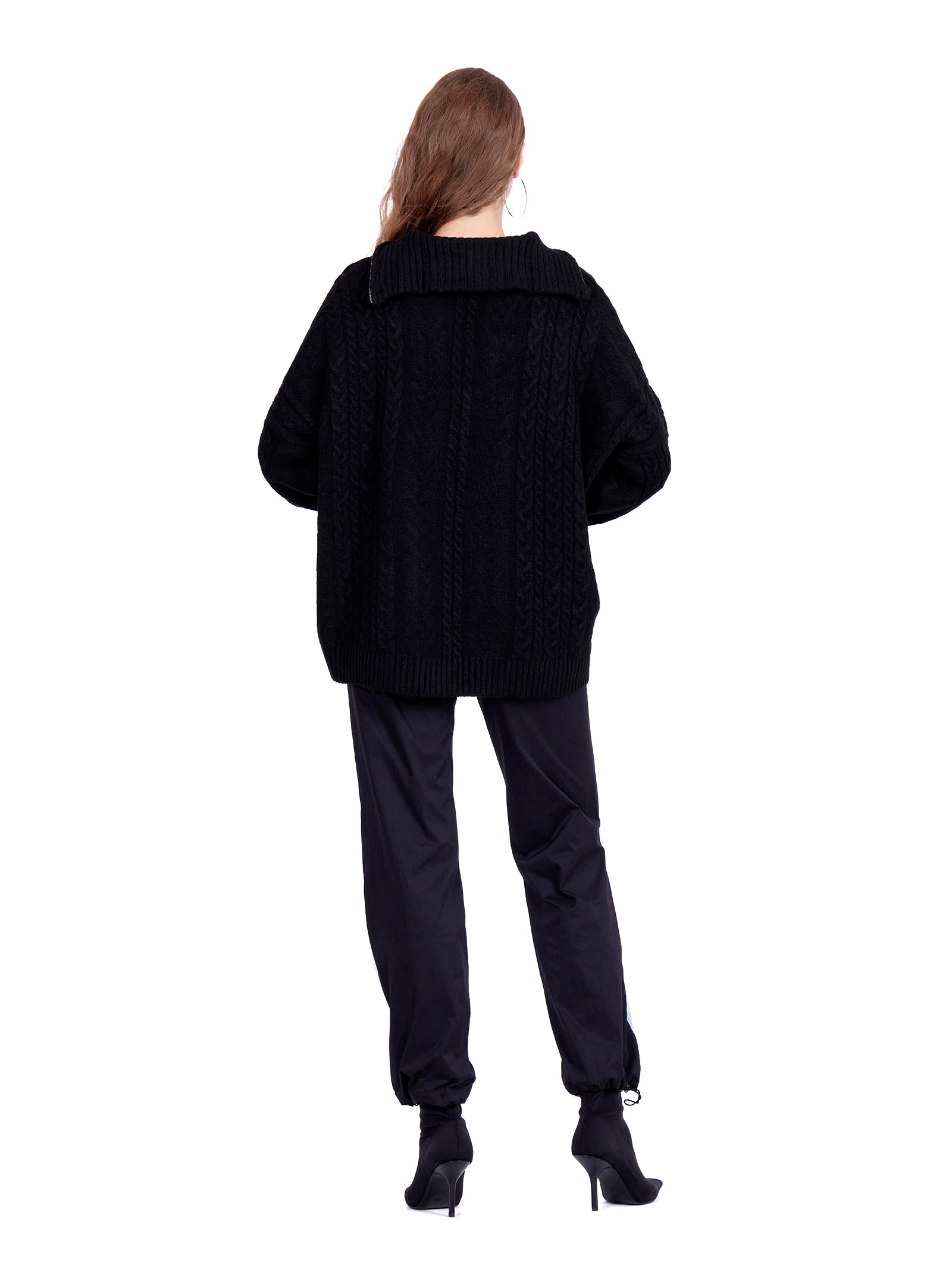 Open collar Knitwear Black Oversize Sweater with ziplock 