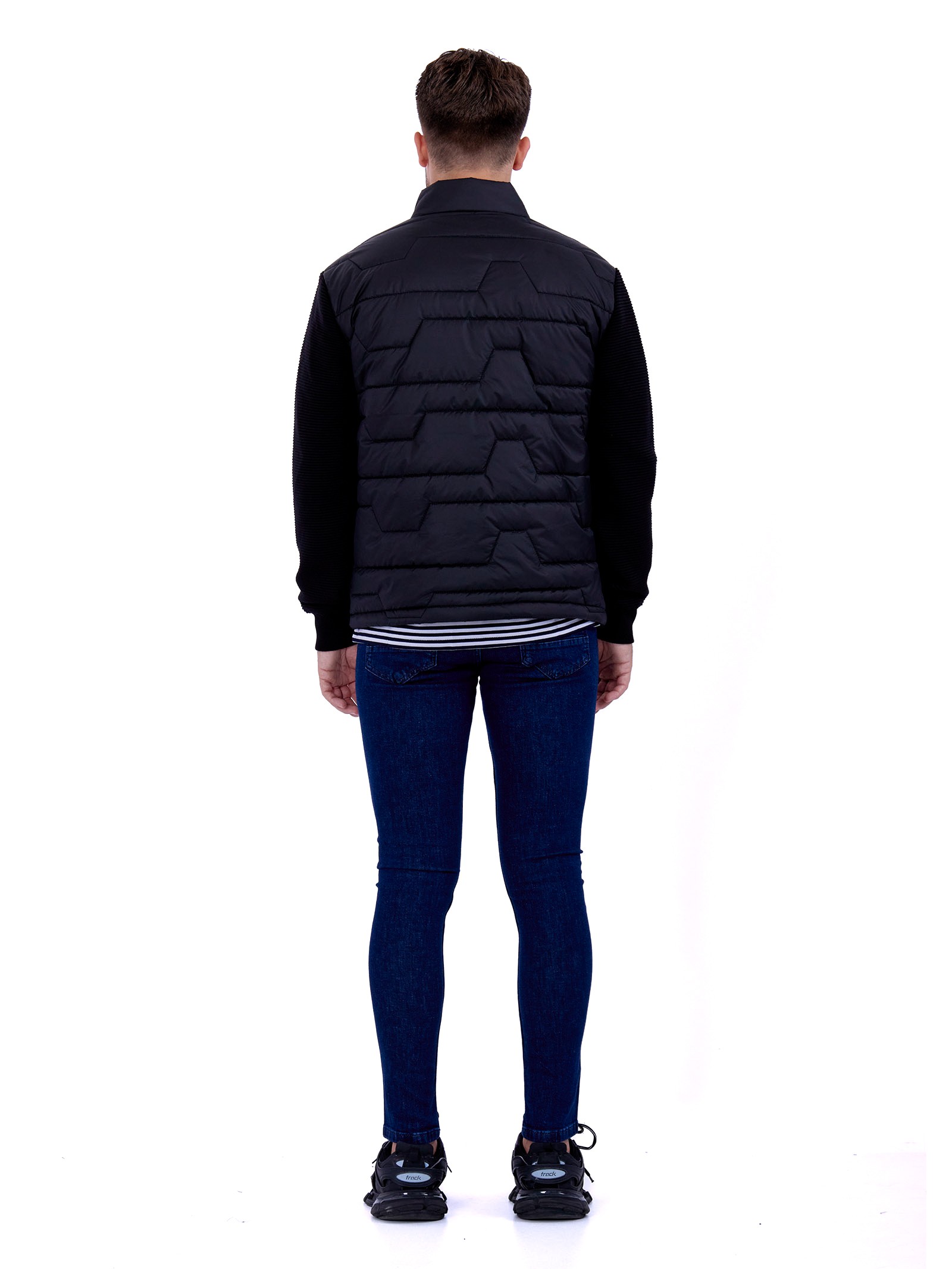 Winter jacket with knitted sleeves Black