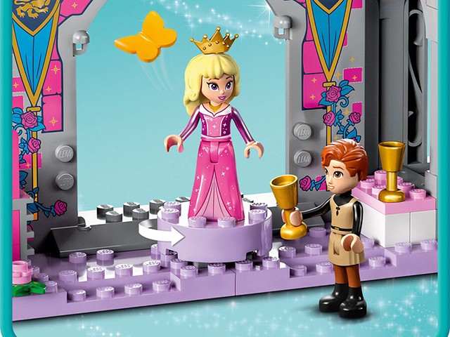 43211 Disney Princess Aurora'nın Şatosu