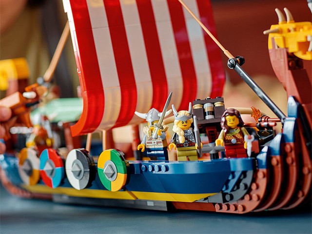 31132 Creator Viking Gemisi ve Midgard Yılanı