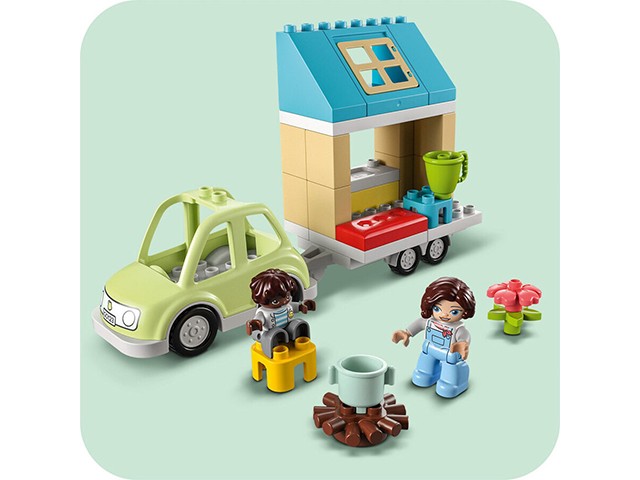 10986 Duplo Town Tekerlekli Aile Evi