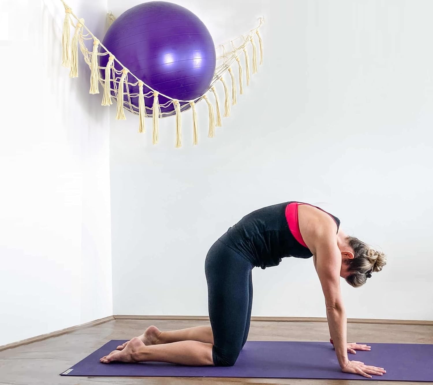 Egzersiz Topu Tutucu ve Yoga Topu Rafı, Köşe Askılı Depolama