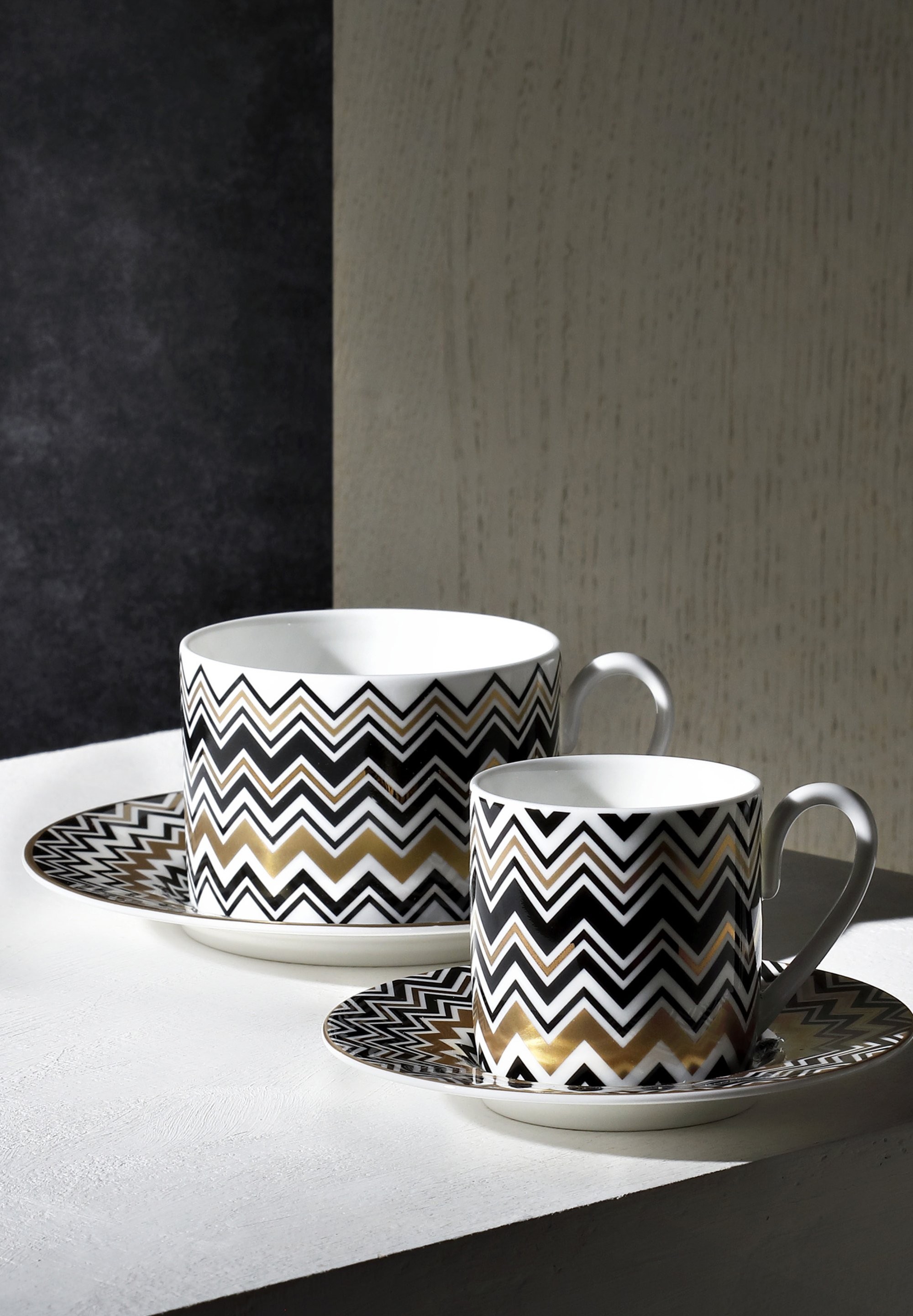 Zig-Zag Altın Çay Fincanı ve Tabağı 6'lı Set – Missoni Home İkonik Desen ve Şık Tasarım