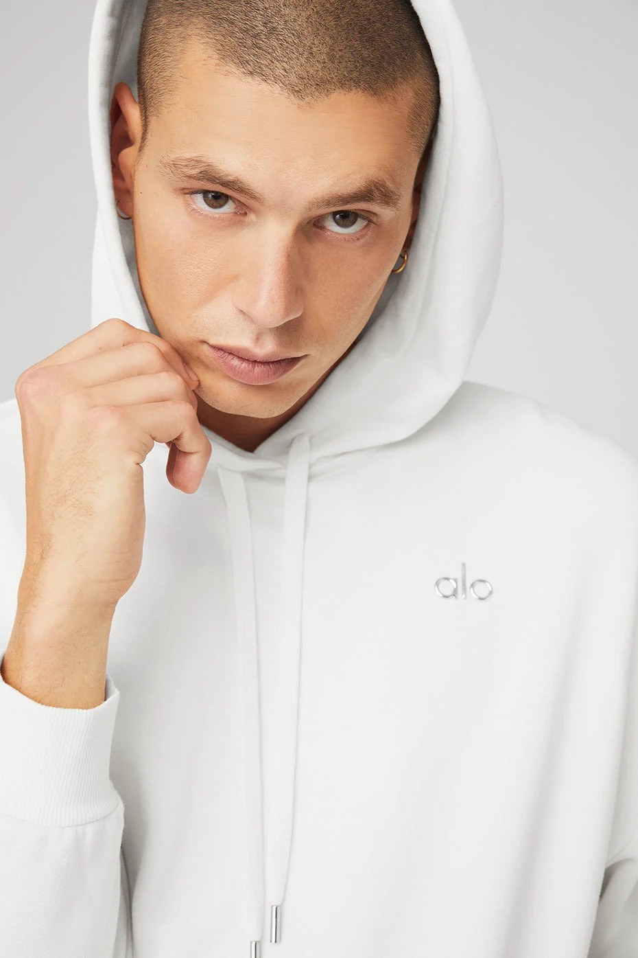 Accolade Hoodie – Sokak Lüksü ve Rahatlık Bir Arada