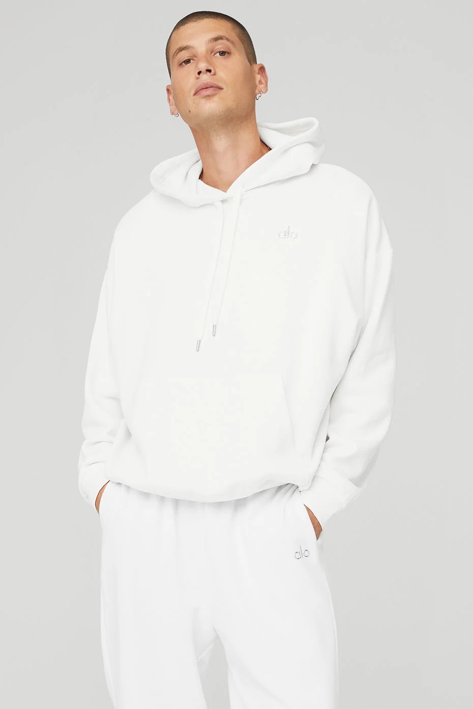 Accolade Hoodie – Sokak Lüksü ve Rahatlık Bir Arada