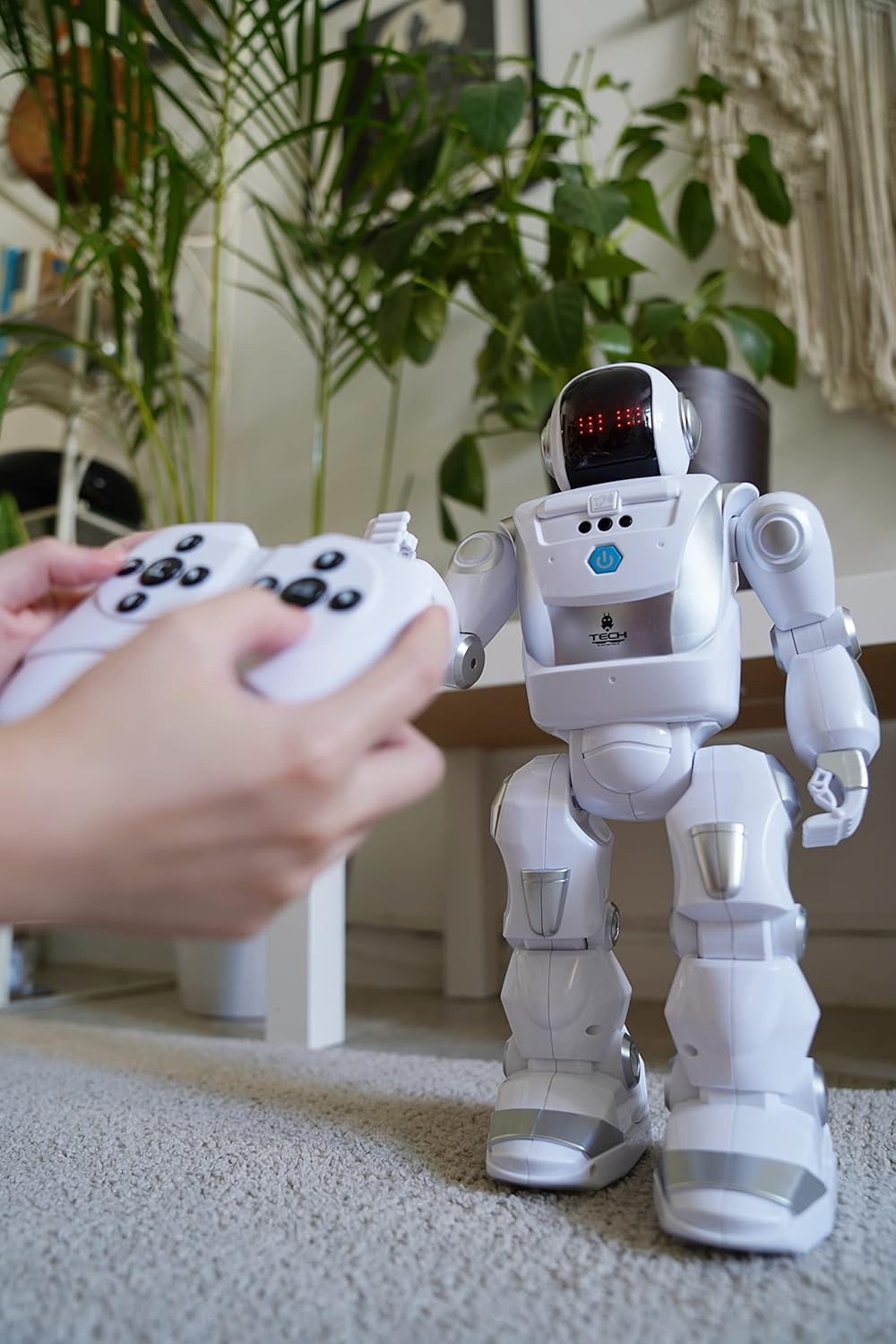 YCOO Robots - Programlanabilir 40 cm Dans Eden Robot,  Hareket Algılama Özelliği