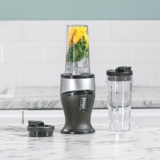 Ninja Blender ve Smoothie Makinesi: Güçlü 700W Motorla Hızla Lezzetli İçecek