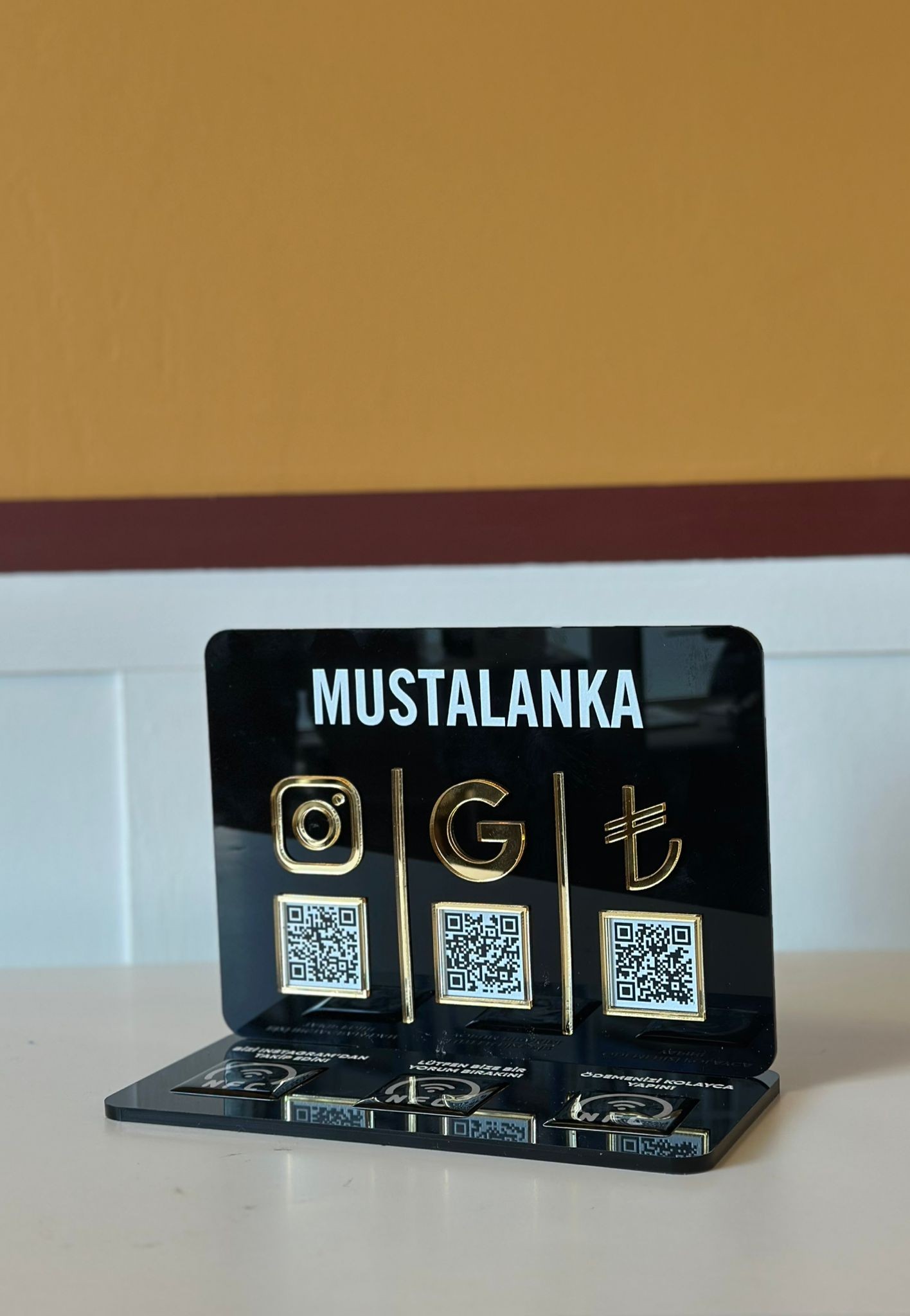 3 QR 3 NFC Pleksi Stand