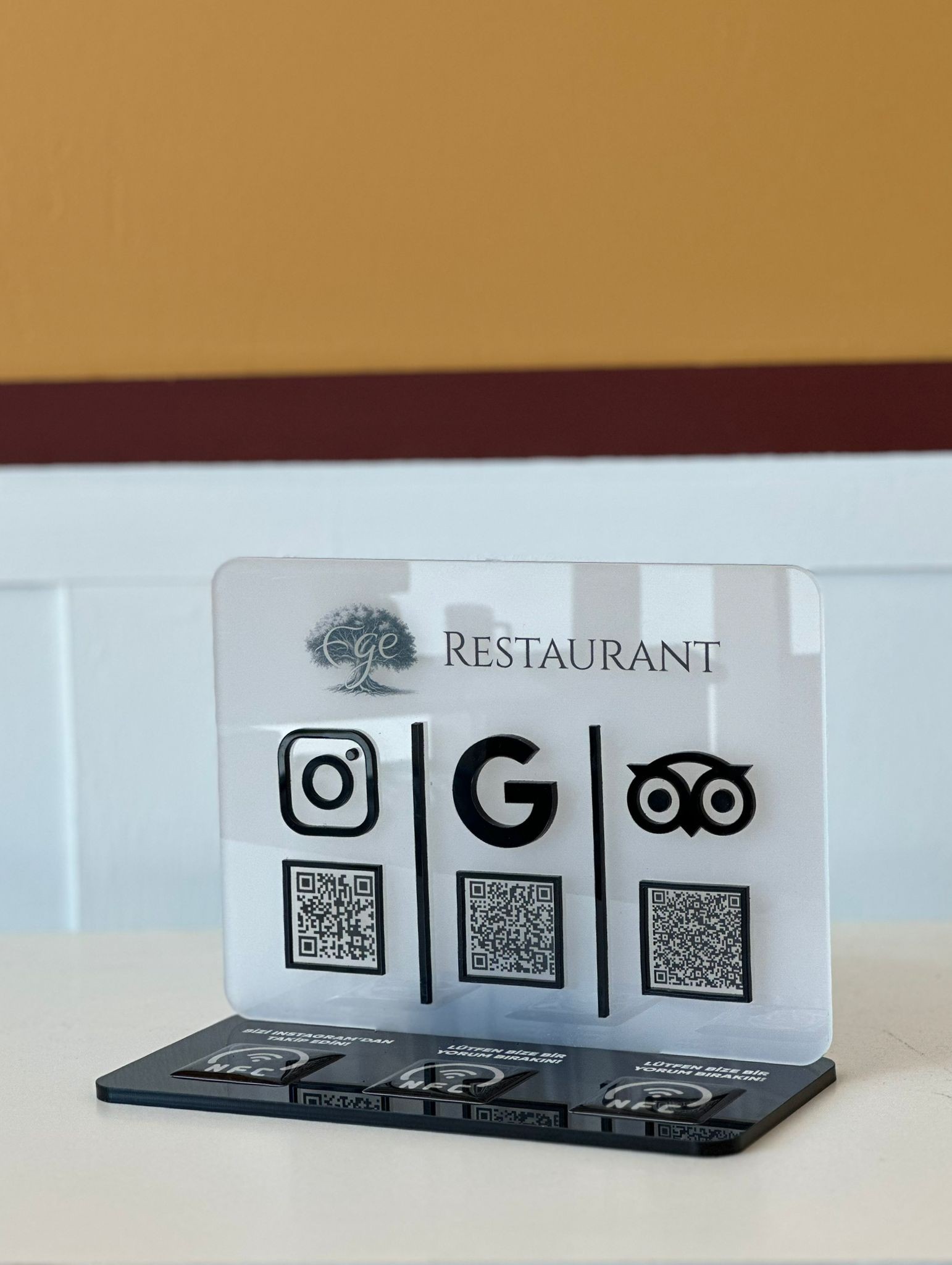 3 QR 3 NFC Pleksi Stand